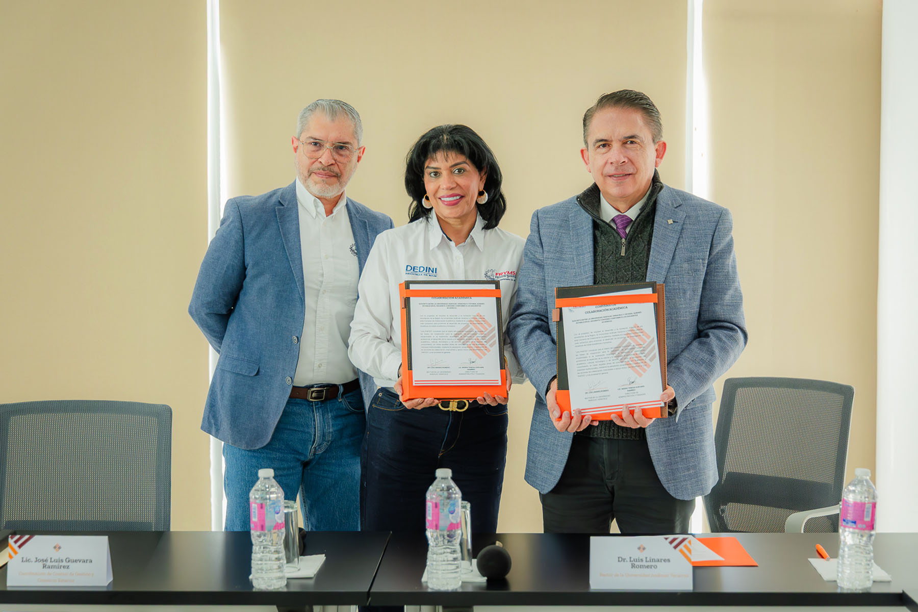 15 / 20 - Firma de Convenio con FRYMSA 15 / 20 - Firma de Convenio con FRYMSA