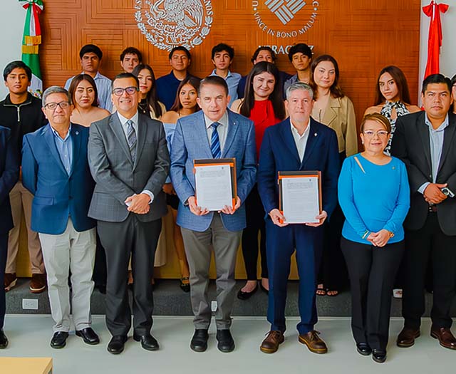 Firma de Convenio con la Universidad Veracruzana
