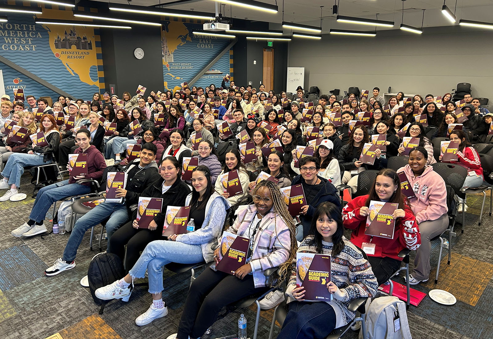 4 / 18 - Estudiantes de Intercambio del Primer Semestre de 2026 4 / 18 - Estudiantes de Intercambio del Primer Semestre de 2026