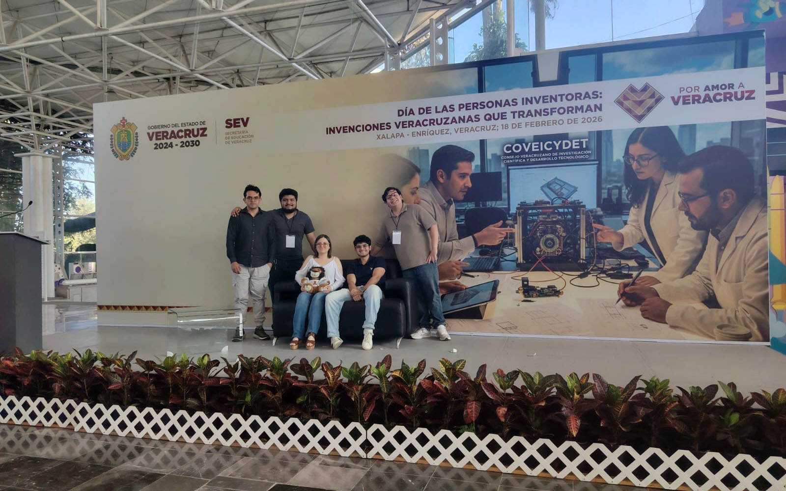 2 / 6 - Día de las Personas Inventoras: Alumnos Presentan Soluciones Sostenibles con Impacto 2 / 6 - Día de las Personas Inventoras: Alumnos Presentan Soluciones Sostenibles con Impacto