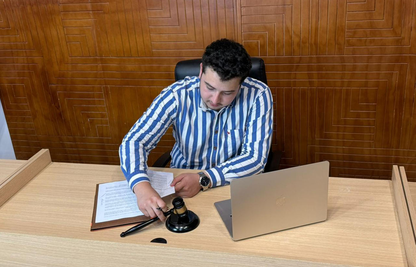 3 / 5 - Prácticas Profesionales en la Notaría No. 5 de Córdoba 3 / 5 - Prácticas Profesionales en la Notaría No. 5 de Córdoba