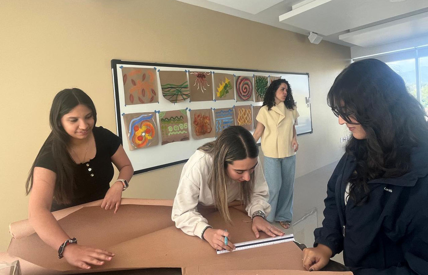 5 / 9 - Taller de Exploración Perceptual con la Diseñadora Industrial Claudia Bueno Ross 5 / 9 - Taller de Exploración Perceptual con la Diseñadora Industrial Claudia Bueno Ross