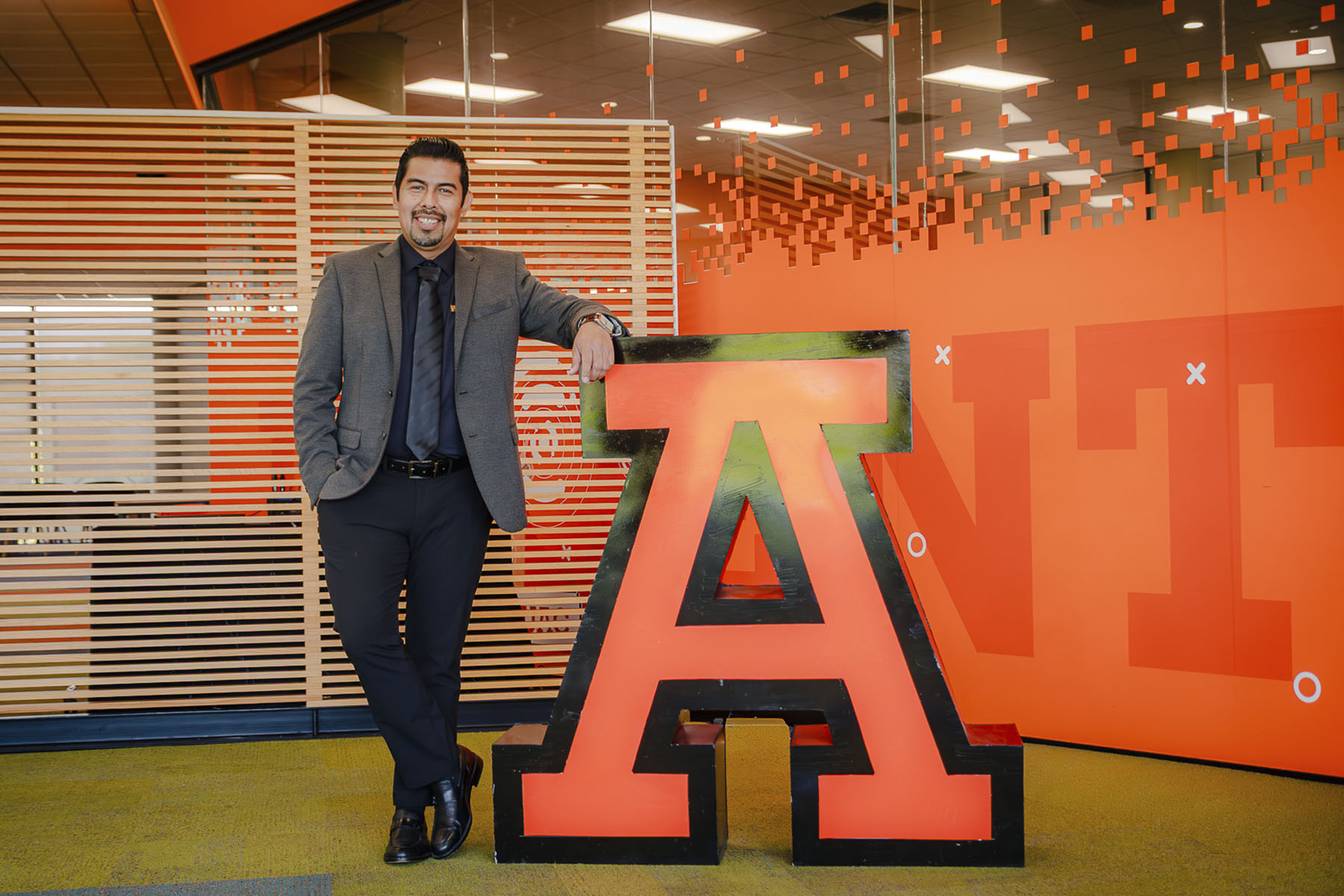 20 / 20 - La Meta Está Cerca: Ceremonia de Clausura de la Maestría en Economía y Negocios 20 / 20 - La Meta Está Cerca: Ceremonia de Clausura de la Maestría en Economía y Negocios