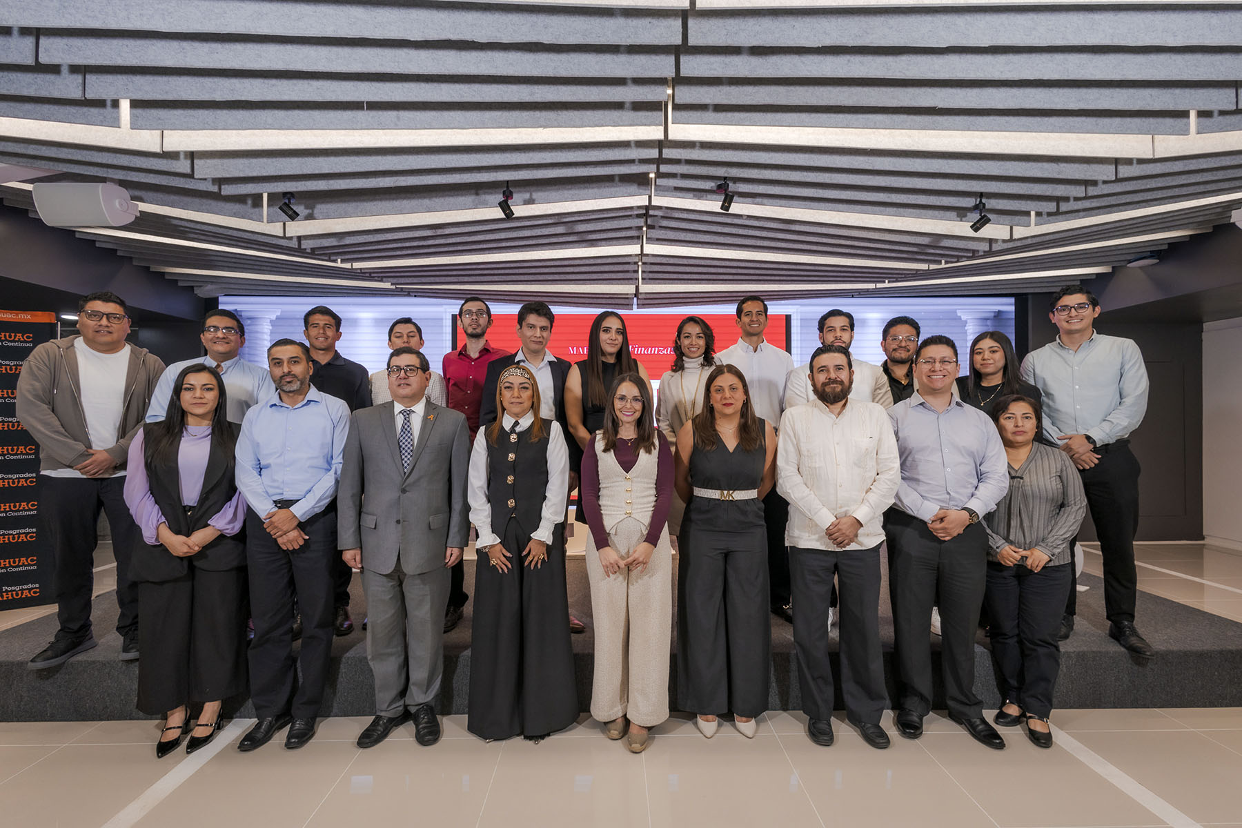 14 / 24 - La Meta Está Cerca: Clausura de la Primera Generación de la Maestría en Finanzas 14 / 24 - La Meta Está Cerca: Clausura de la Primera Generación de la Maestría en Finanzas