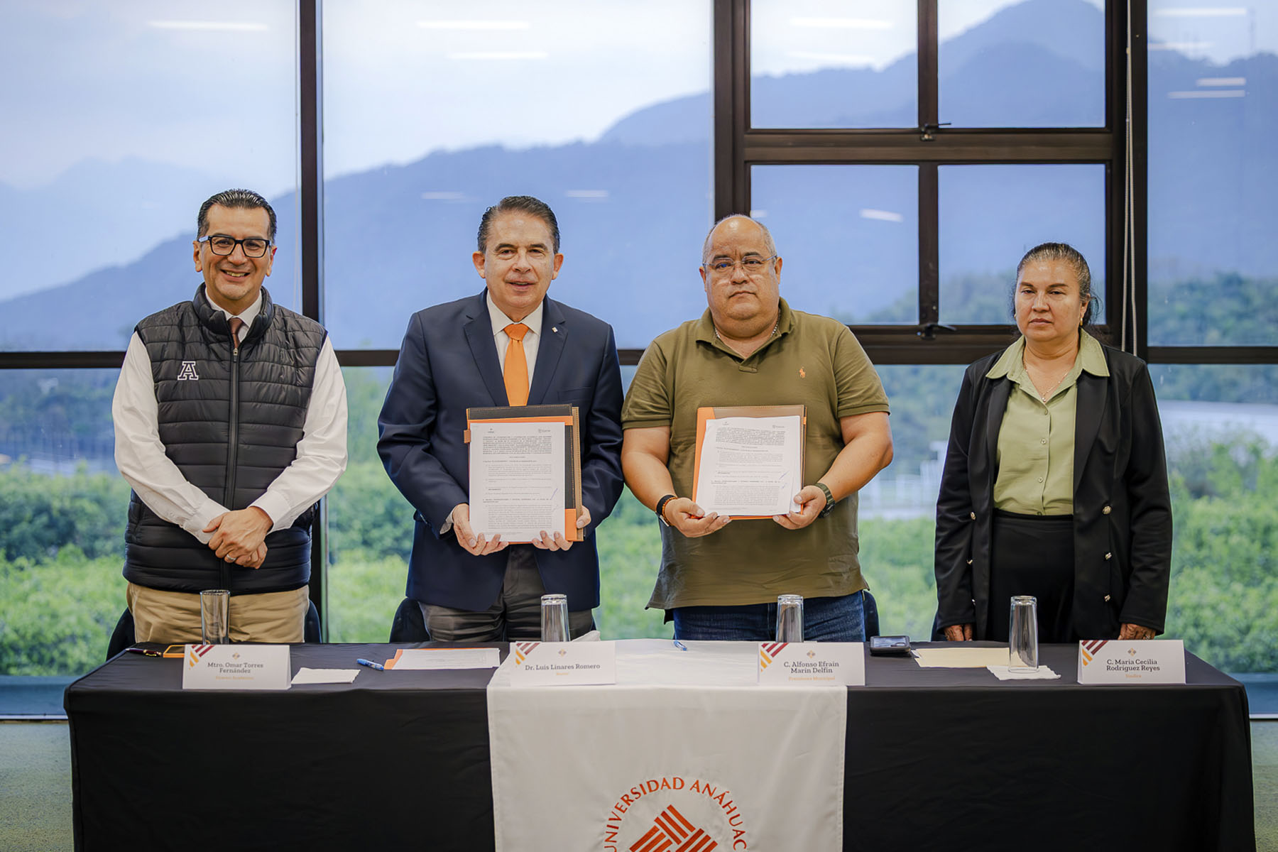 7 / 30 - Firma de Convenio con el Ayuntamiento de Fortín 7 / 30 - Firma de Convenio con el Ayuntamiento de Fortín