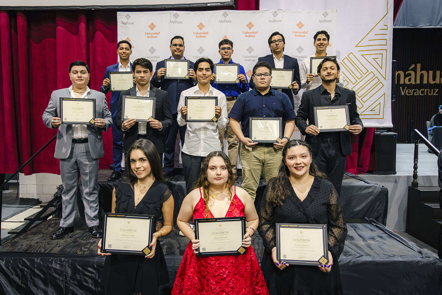 36 / 110 - Premios Lux et Veritas: Galería 36 / 110 - Premios Lux et Veritas: Galería