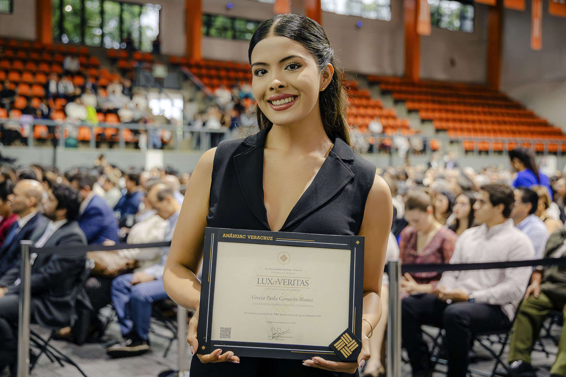 46 / 110 - Premios Lux et Veritas: Galería 46 / 110 - Premios Lux et Veritas: Galería