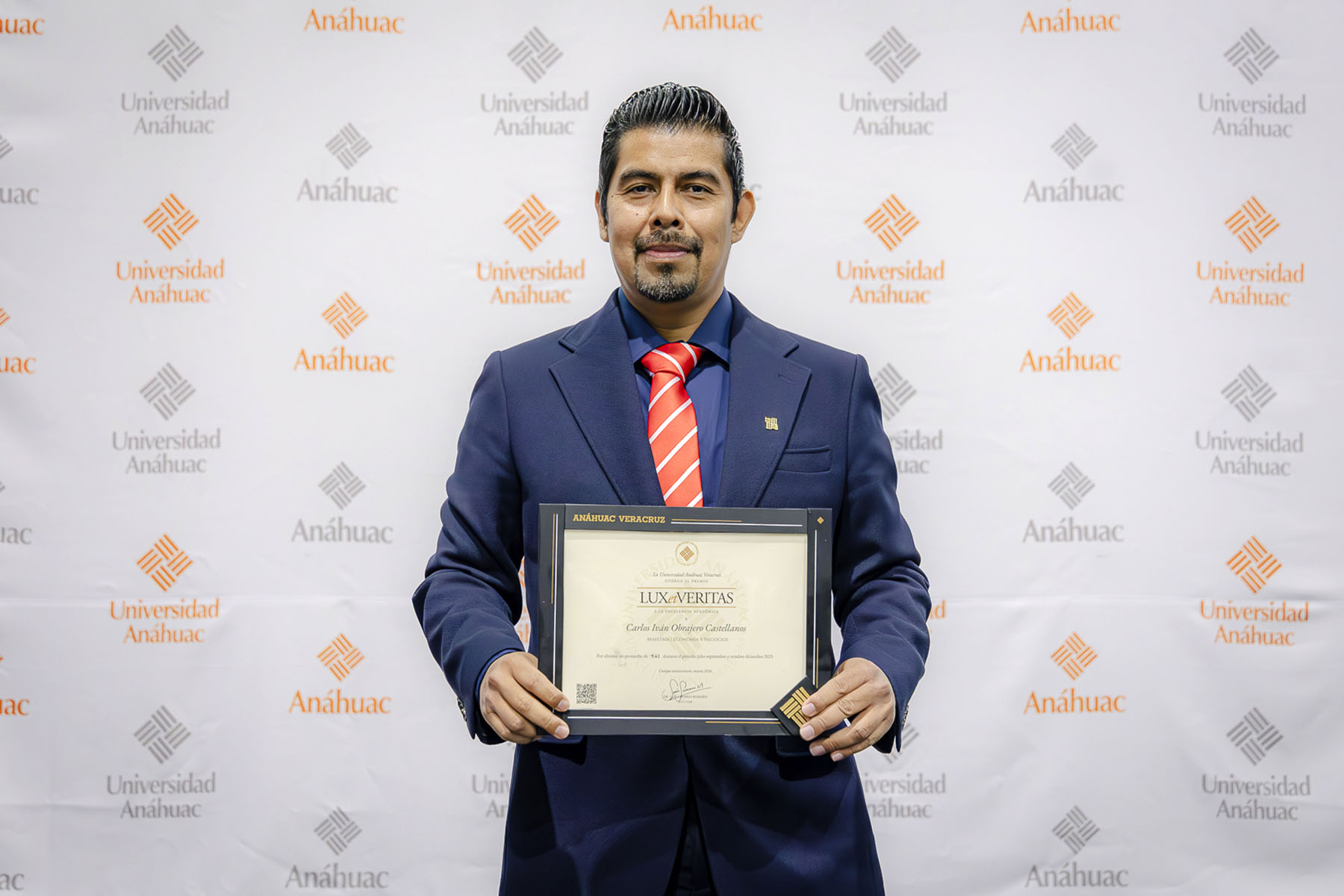 58 / 110 - Premios Lux et Veritas: Galería 58 / 110 - Premios Lux et Veritas: Galería