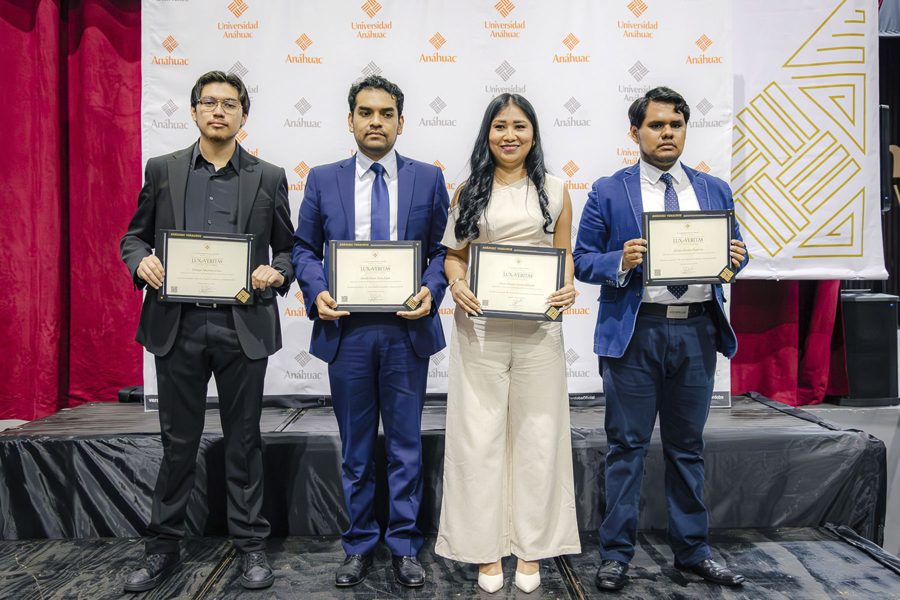 59 / 110 - Premios Lux et Veritas: Galería 59 / 110 - Premios Lux et Veritas: Galería