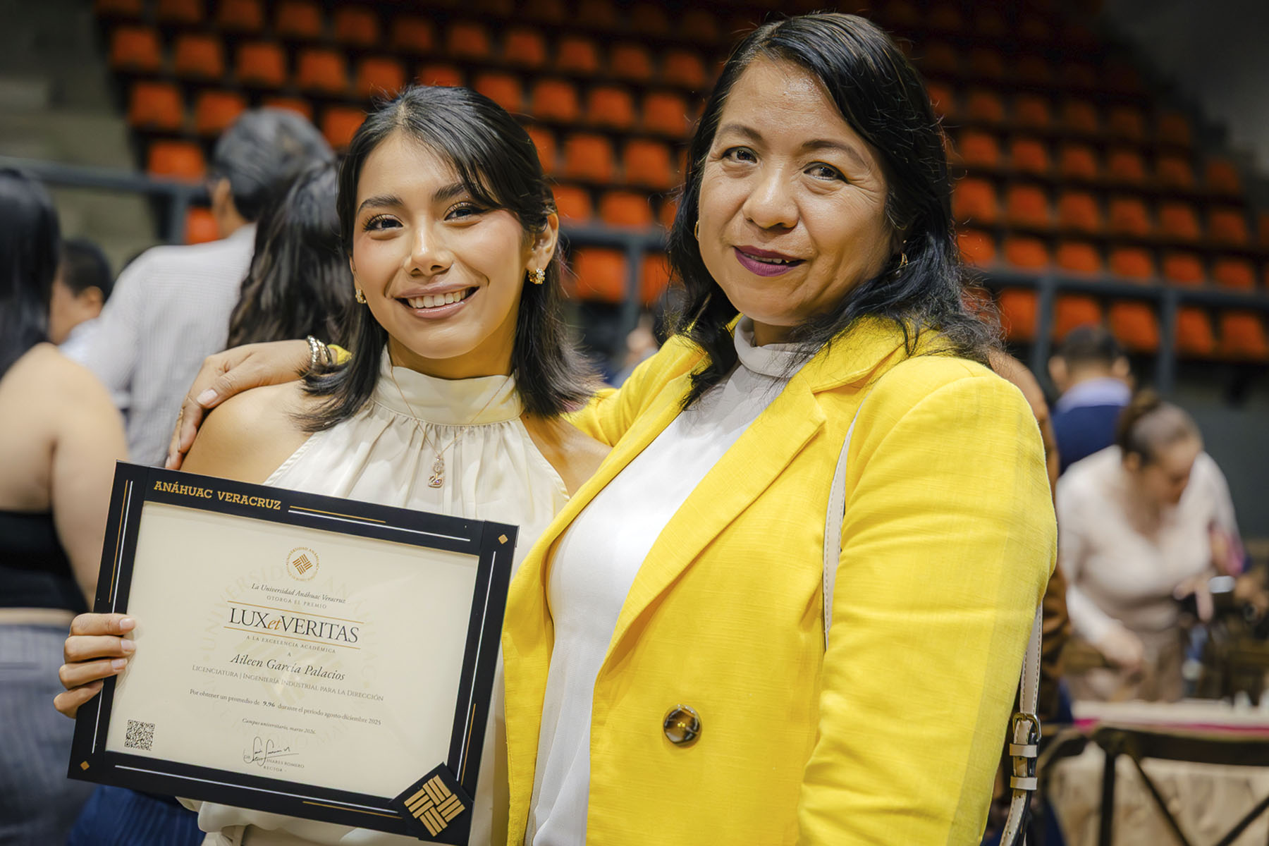 64 / 110 - Premios Lux et Veritas: Galería 64 / 110 - Premios Lux et Veritas: Galería