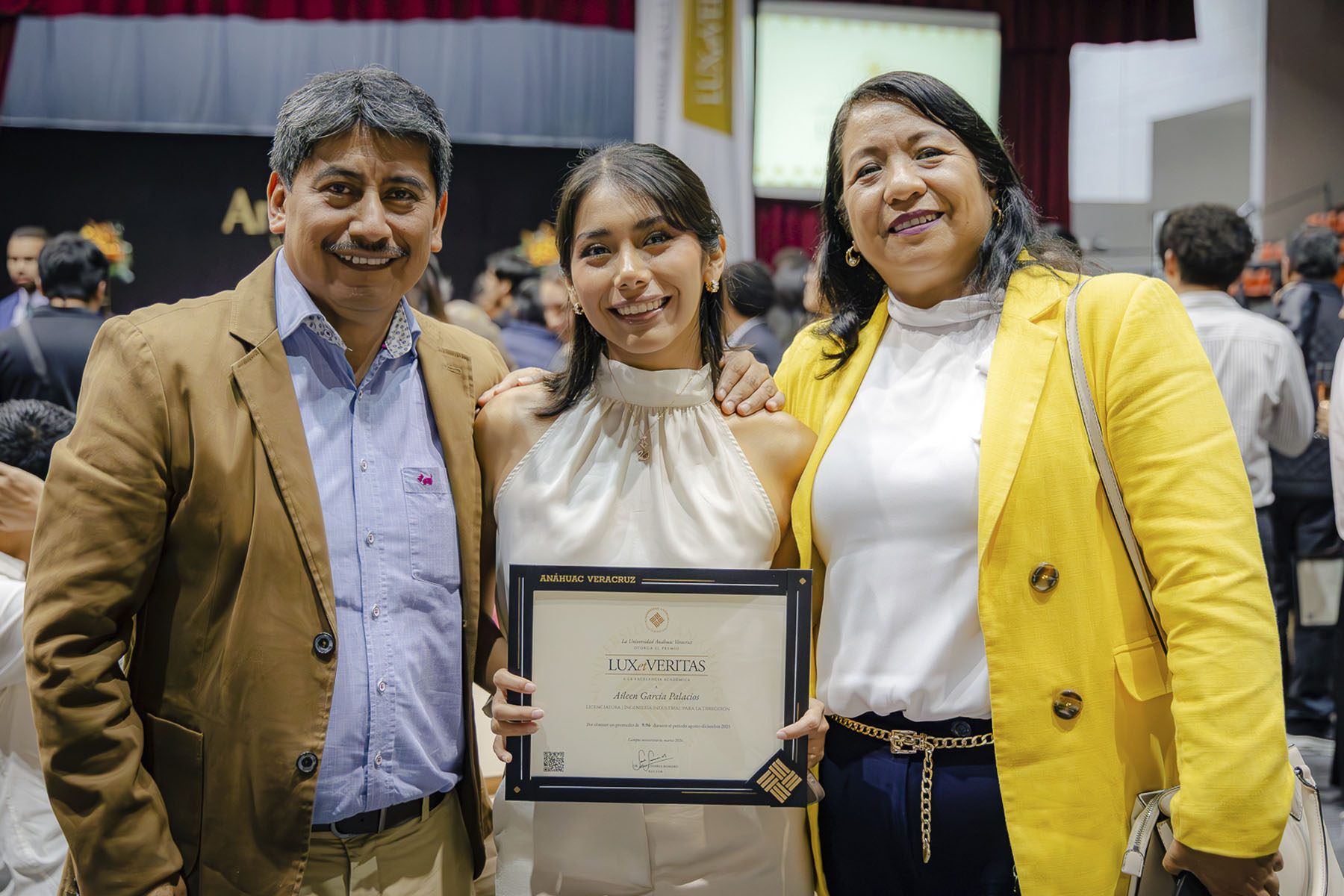 66 / 110 - Premios Lux et Veritas: Galería 66 / 110 - Premios Lux et Veritas: Galería