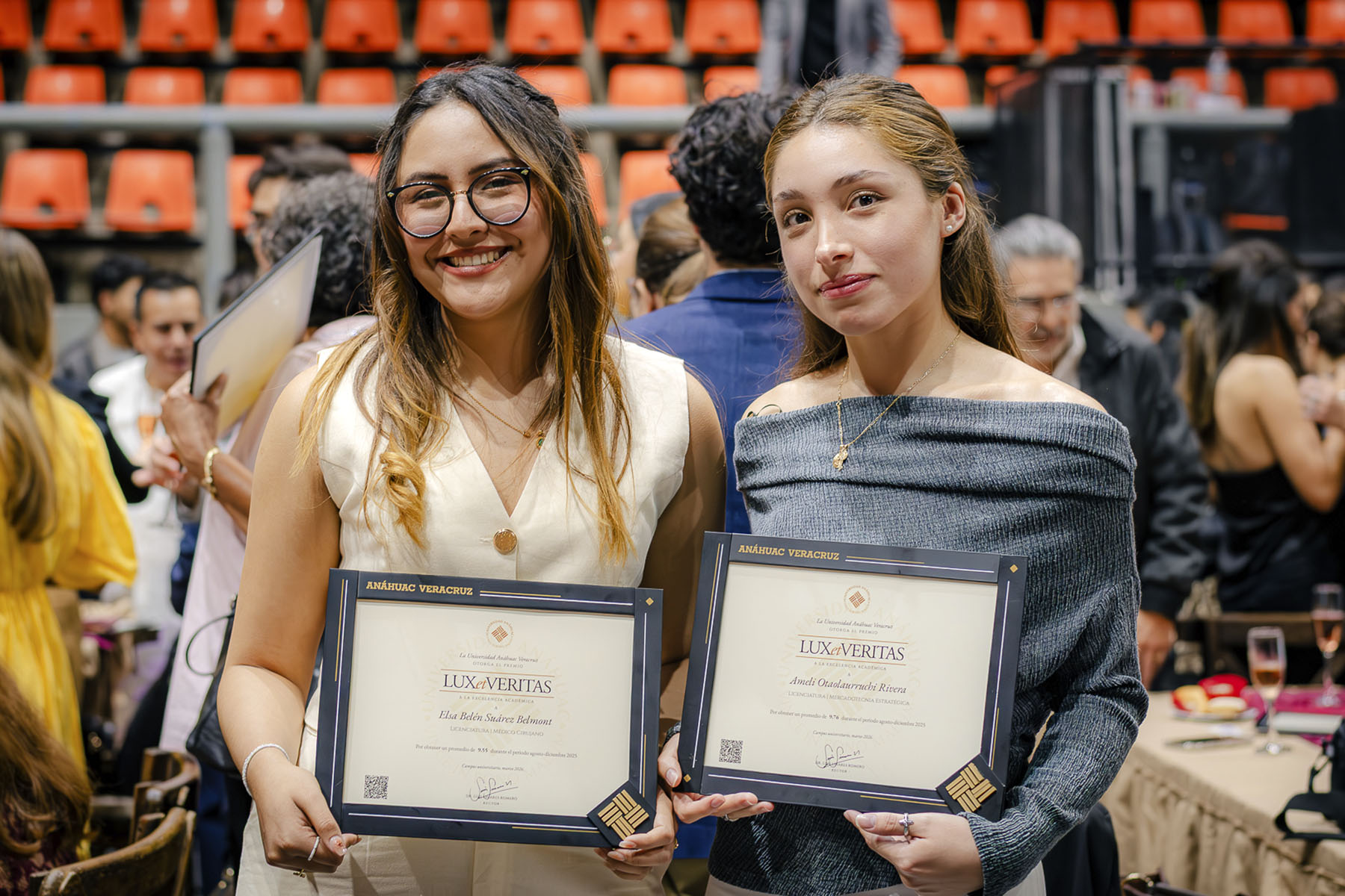 60 / 110 - Premios Lux et Veritas: Galería 60 / 110 - Premios Lux et Veritas: Galería