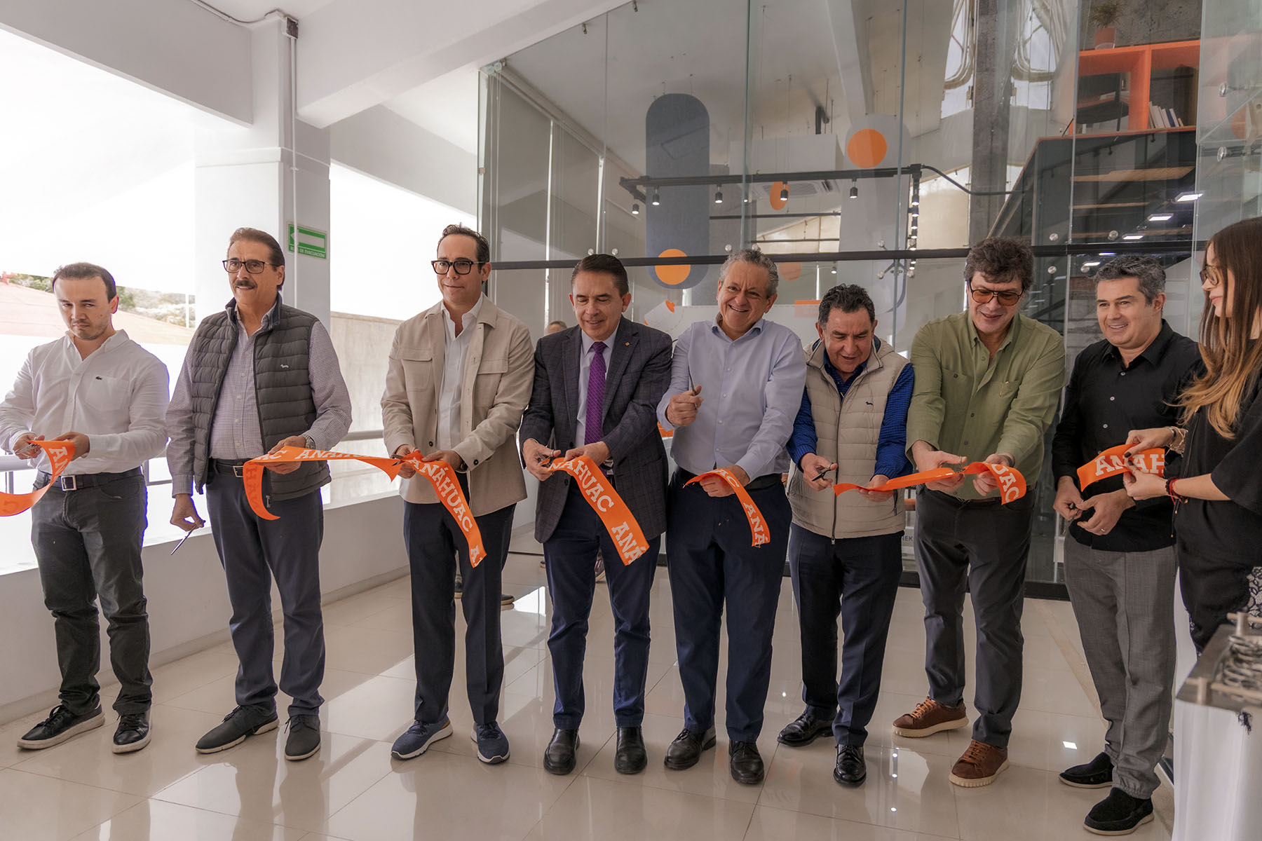2 / 12 - Inauguración del Laboratorio de Joyería y Calzado 2 / 12 - Inauguración del Laboratorio de Joyería y Calzado