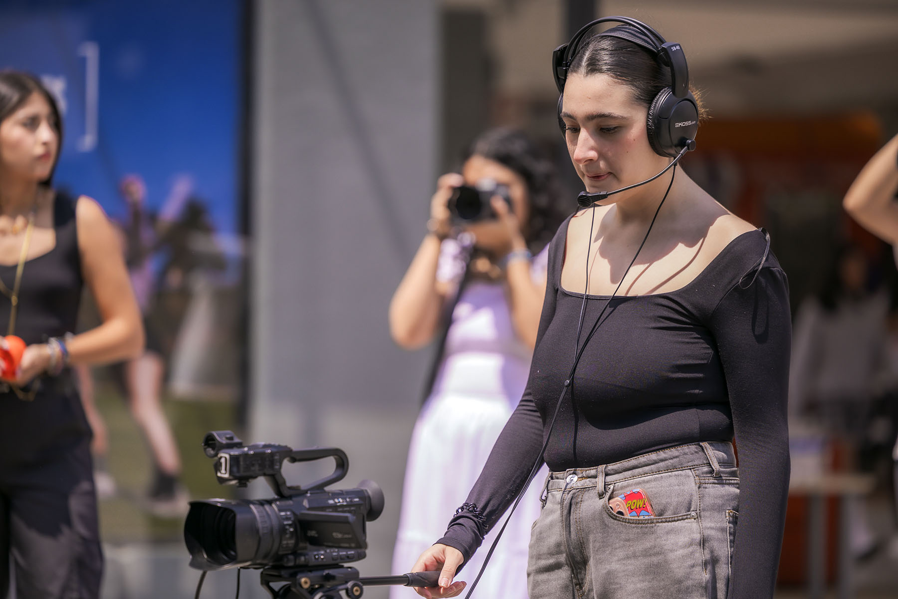 8 / 10 - Inauguración Unidad Móvil de Producción Audiovisual 8 / 10 - Inauguración Unidad Móvil de Producción Audiovisual