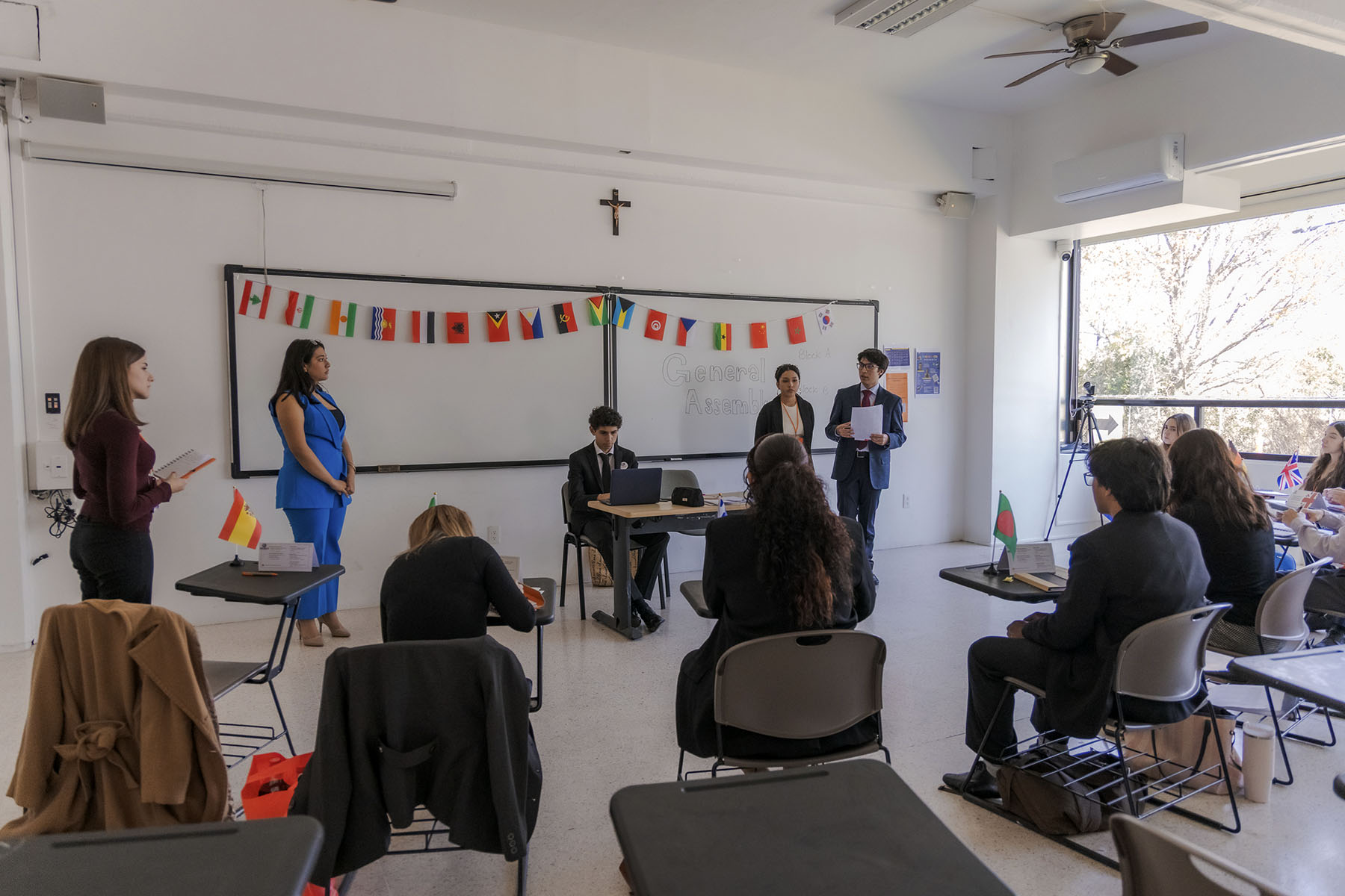 34 / 90 - MUNAV 2026: Un Encuentro de Jóvenes Líderes 34 / 90 - MUNAV 2026: Un Encuentro de Jóvenes Líderes