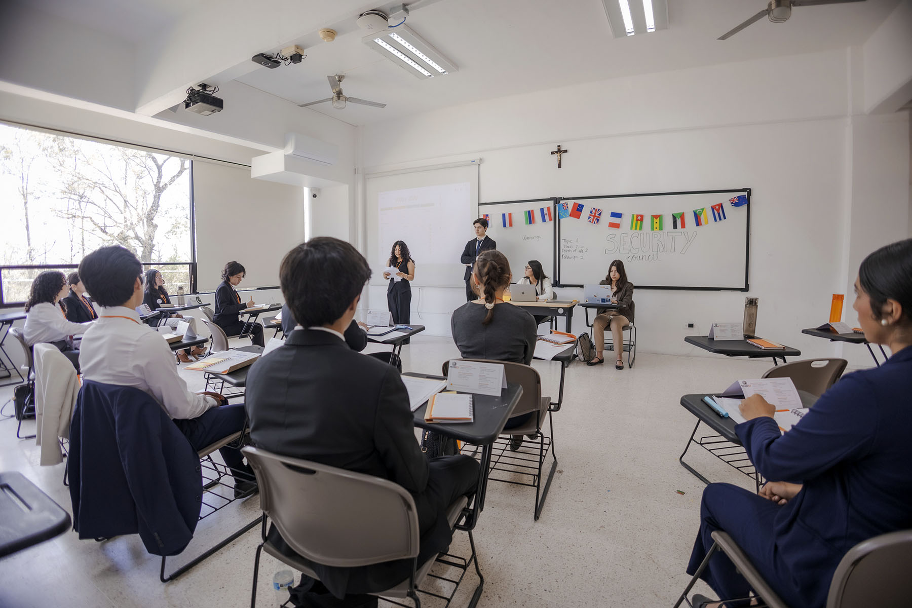 60 / 90 - MUNAV 2026: Un Encuentro de Jóvenes Líderes 60 / 90 - MUNAV 2026: Un Encuentro de Jóvenes Líderes