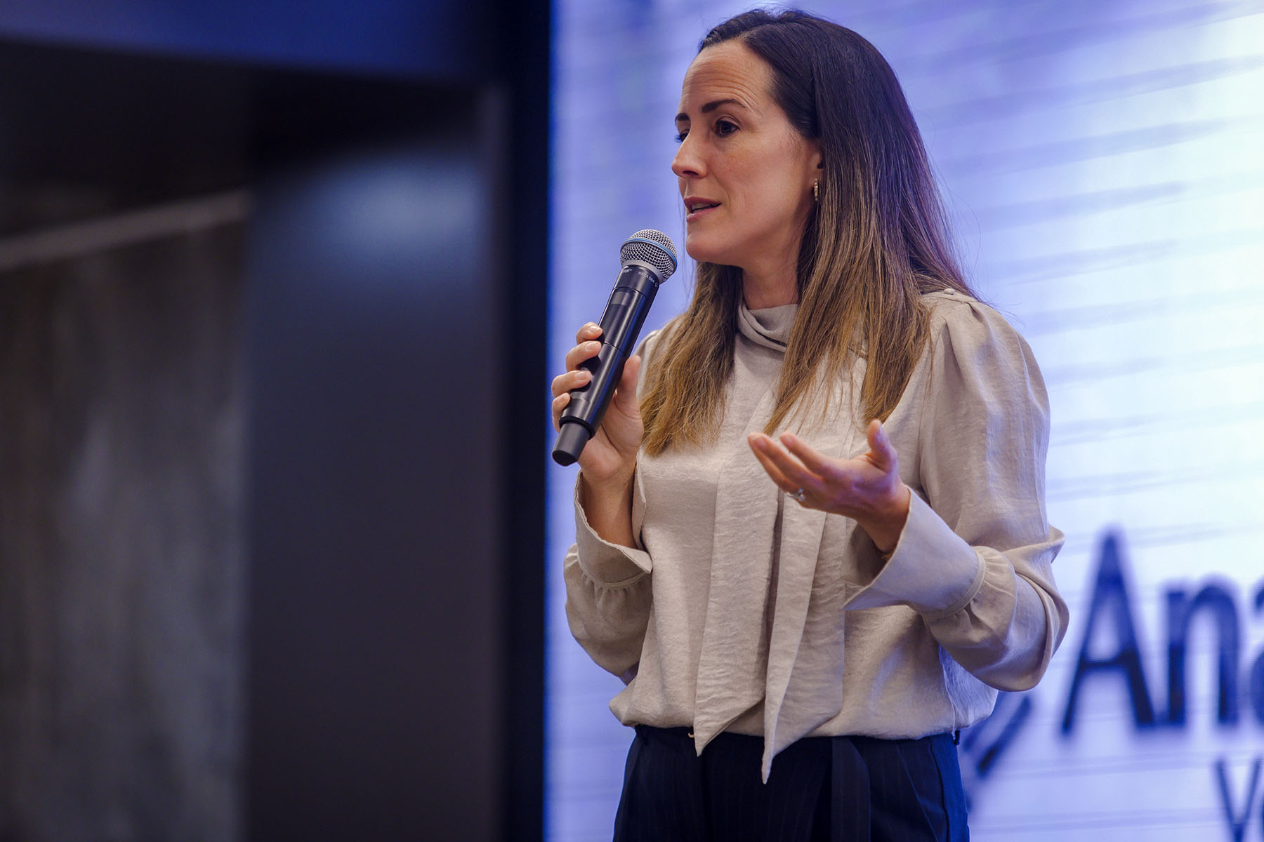 5 / 8 - Séptima Edición de la Charla: Café con un Empresario 5 / 8 - Séptima Edición de la Charla: Café con un Empresario