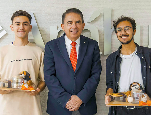 Visita de los Estudiantes de Incoming Colombia a Rectoría