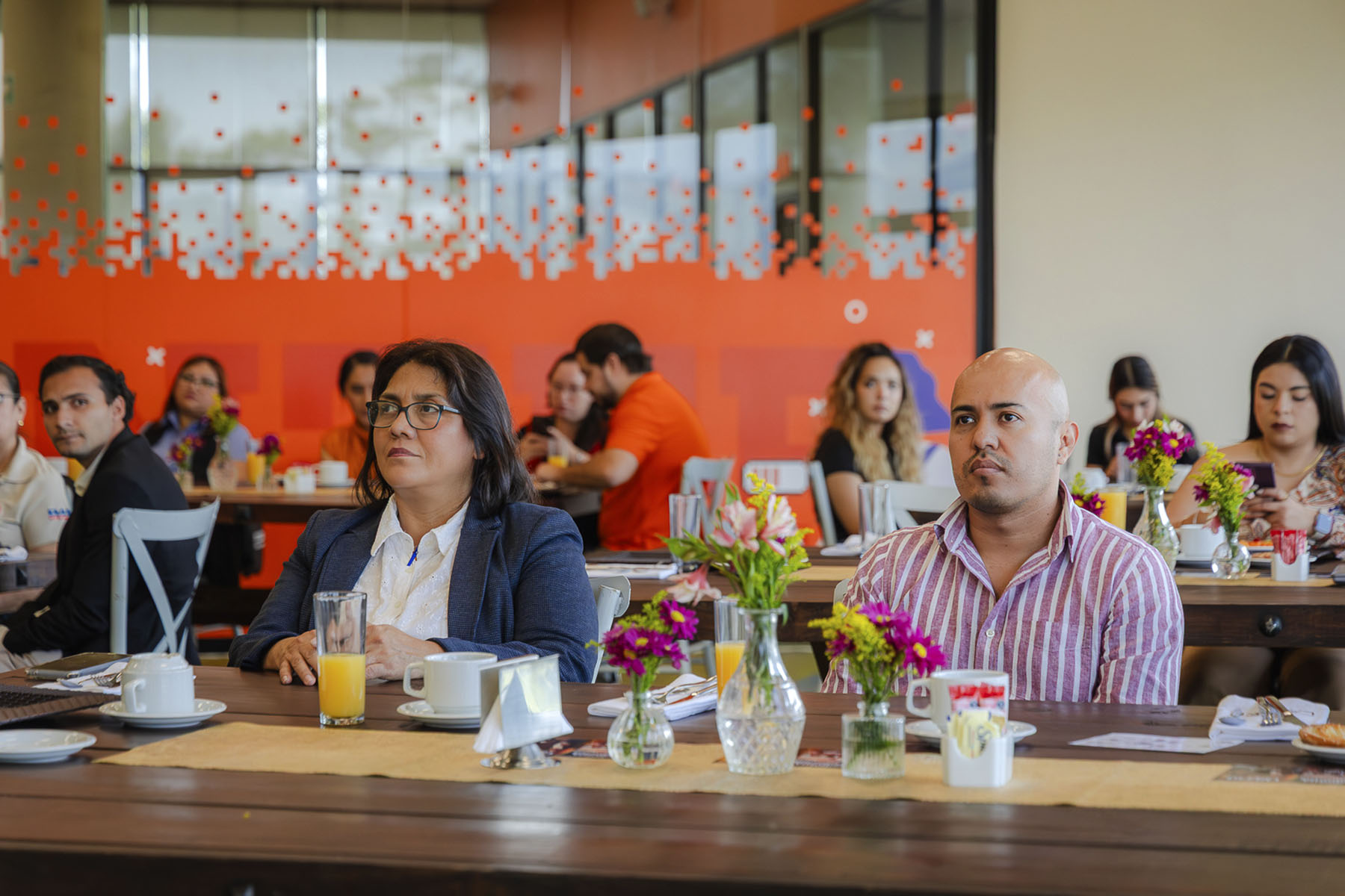 9 / 25 - 4.° Encuentro de Líderes: Un Espacio de Conexión y Aprendizaje 9 / 25 - 4.° Encuentro de Líderes: Un Espacio de Conexión y Aprendizaje