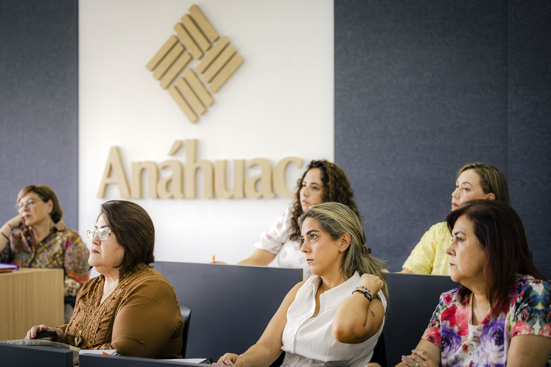 5 / 15 - Apertura de Nuevos Diplomados de Psicología 5 / 15 - Apertura de Nuevos Diplomados de Psicología