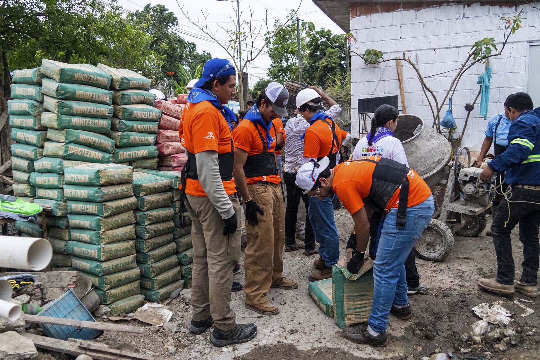 22 / 60 - La Comunidad Anáhuac Veracruz Une Fuerzas para Levantar Hogares y Esperanza 22 / 60 - La Comunidad Anáhuac Veracruz Une Fuerzas para Levantar Hogares y Esperanza