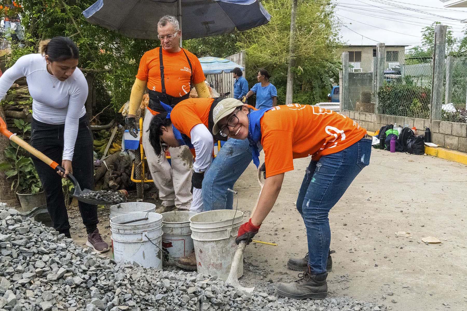 31 / 60 - La Comunidad Anáhuac Veracruz Une Fuerzas para Levantar Hogares y Esperanza 31 / 60 - La Comunidad Anáhuac Veracruz Une Fuerzas para Levantar Hogares y Esperanza