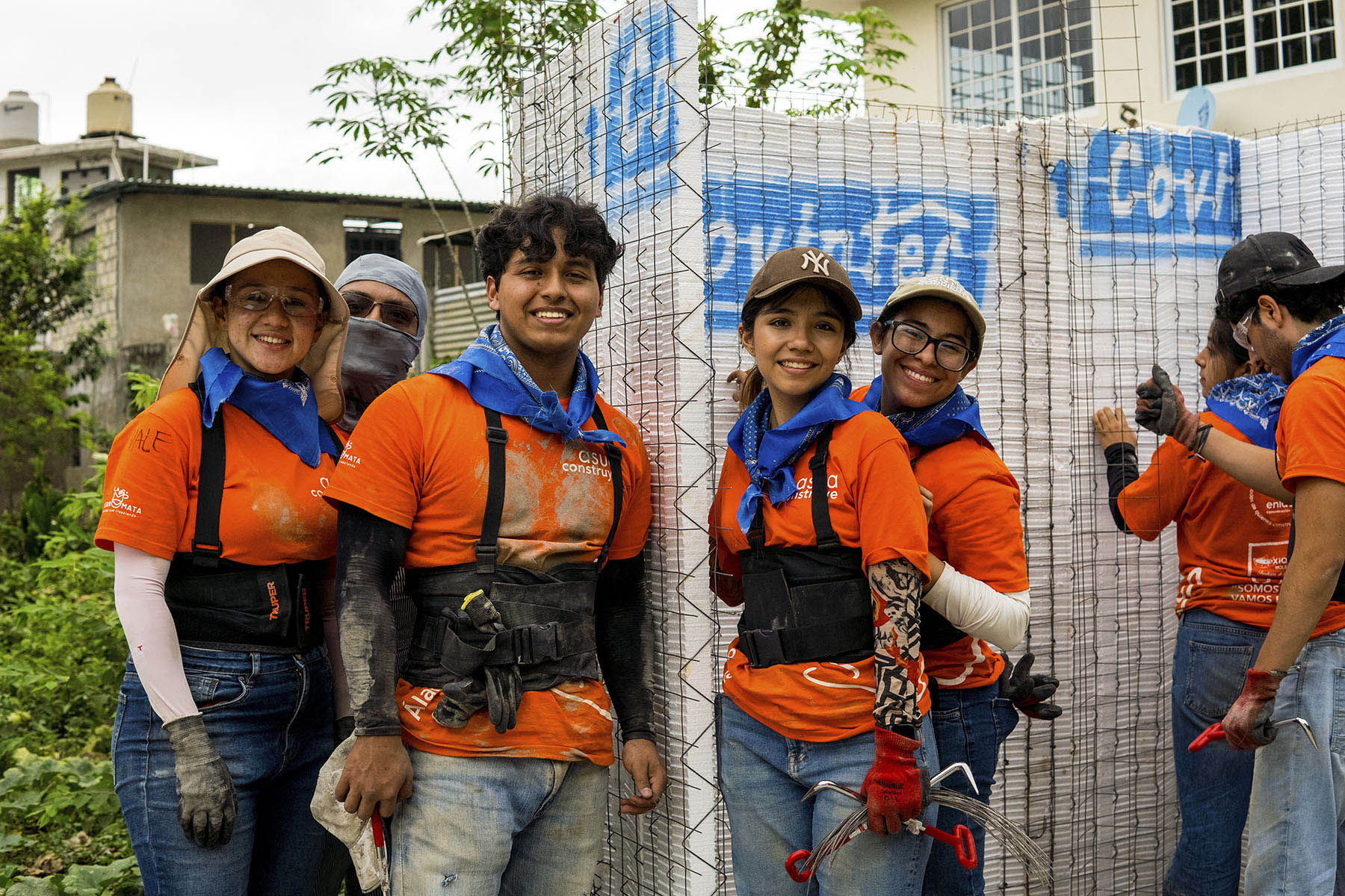 7 / 60 - La Comunidad Anáhuac Veracruz Une Fuerzas para Levantar Hogares y Esperanza 7 / 60 - La Comunidad Anáhuac Veracruz Une Fuerzas para Levantar Hogares y Esperanza