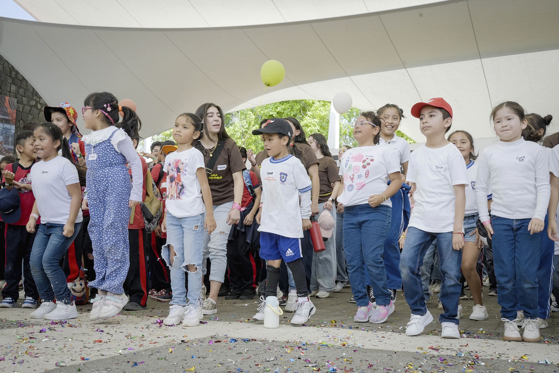 7 / 36 - La Comunidad Anáhuac Veracruz y Soñar Despierto Transforman el Día del Niño 7 / 36 - La Comunidad Anáhuac Veracruz y Soñar Despierto Transforman el Día del Niño