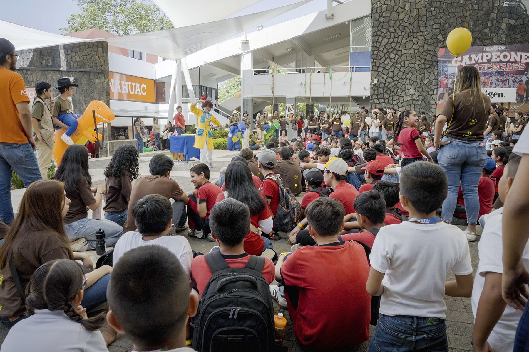 8 / 36 - La Comunidad Anáhuac Veracruz y Soñar Despierto Transforman el Día del Niño 8 / 36 - La Comunidad Anáhuac Veracruz y Soñar Despierto Transforman el Día del Niño