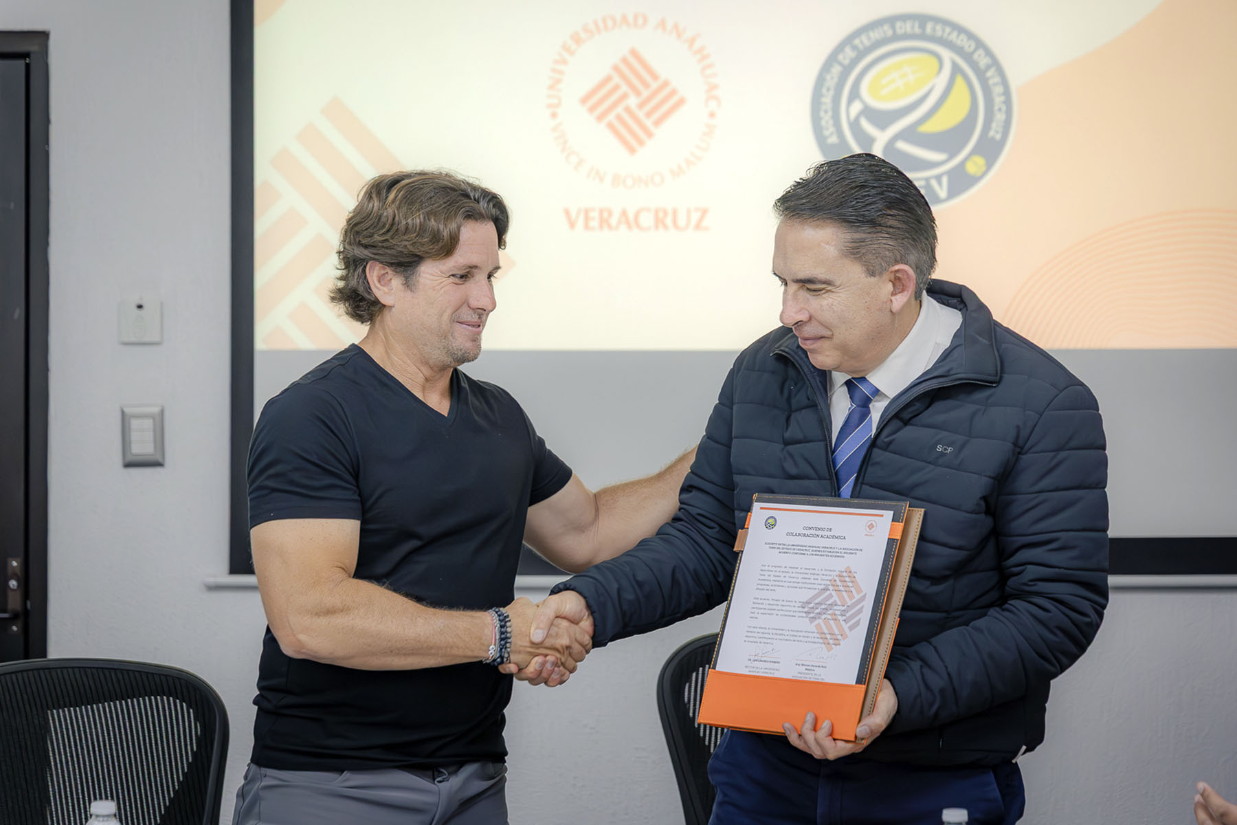 5 / 7 - Firma de Convenio con la Asociación de Tenis del Estado de Veracruz (ATEV) 5 / 7 - Firma de Convenio con la Asociación de Tenis del Estado de Veracruz (ATEV)