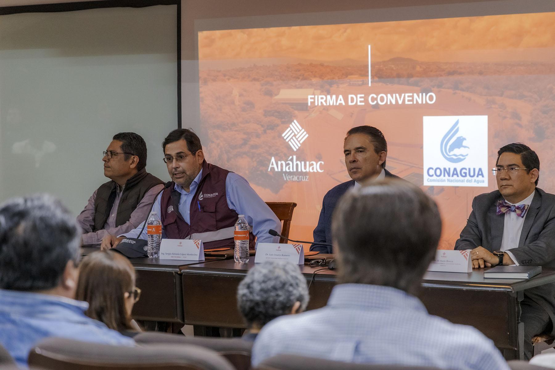 5 / 8 - Firma de Convenio de Colaboración con CONAGUA 5 / 8 - Firma de Convenio de Colaboración con CONAGUA