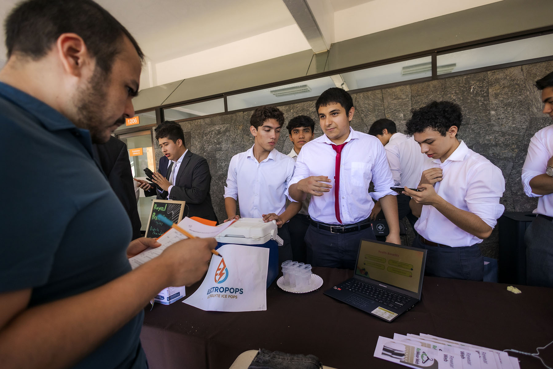 4 / 16 - Innovación y Liderazgo: Feria de Emprendedores Business WorkshopII 4 / 16 - Innovación y Liderazgo: Feria de Emprendedores Business WorkshopII