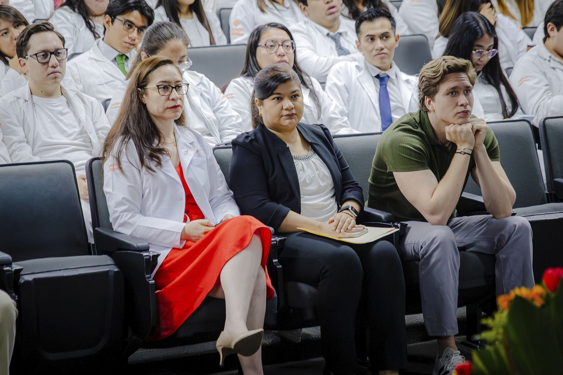 2 / 6 - 6.ª Jornada Académica de la Escuela de Medicina: Ciencia, Tecnología y Destreza 2 / 6 - 6.ª Jornada Académica de la Escuela de Medicina: Ciencia, Tecnología y Destreza