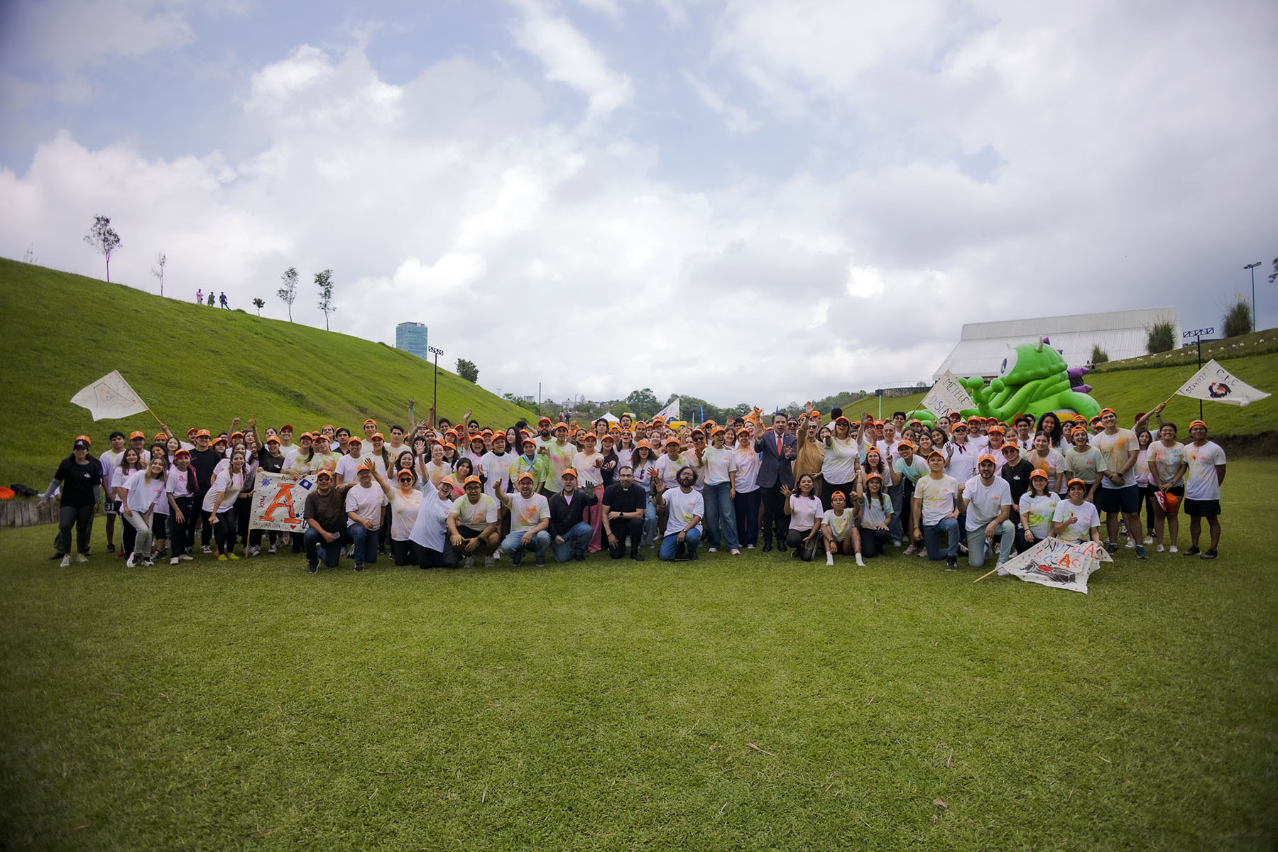 60 / 80 - Anáhuac 4ever 2026: Celebramos a Nuestra Nueva Generación de Egresados 60 / 80 - Anáhuac 4ever 2026: Celebramos a Nuestra Nueva Generación de Egresados