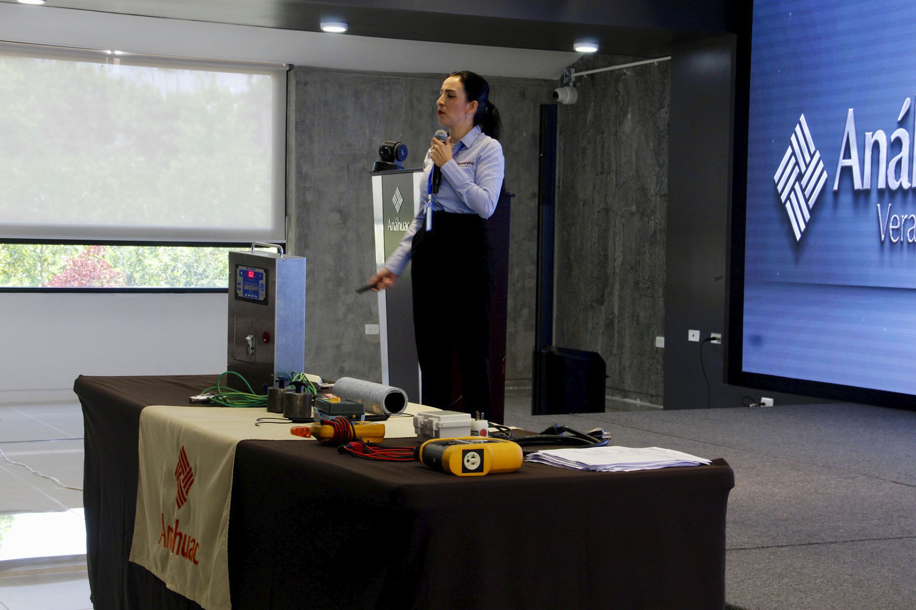 5 / 12 - IV Simposio de Ingeniería Biomédica 5 / 12 - IV Simposio de Ingeniería Biomédica