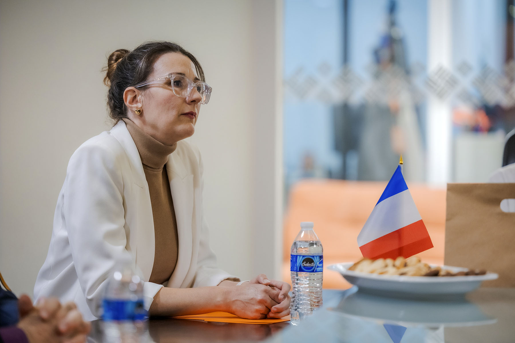 3 / 6 - Visita de la Sra. Lydie Martine, Cónsul Honoraria de la República Francesa 3 / 6 - Visita de la Sra. Lydie Martine, Cónsul Honoraria de la República Francesa