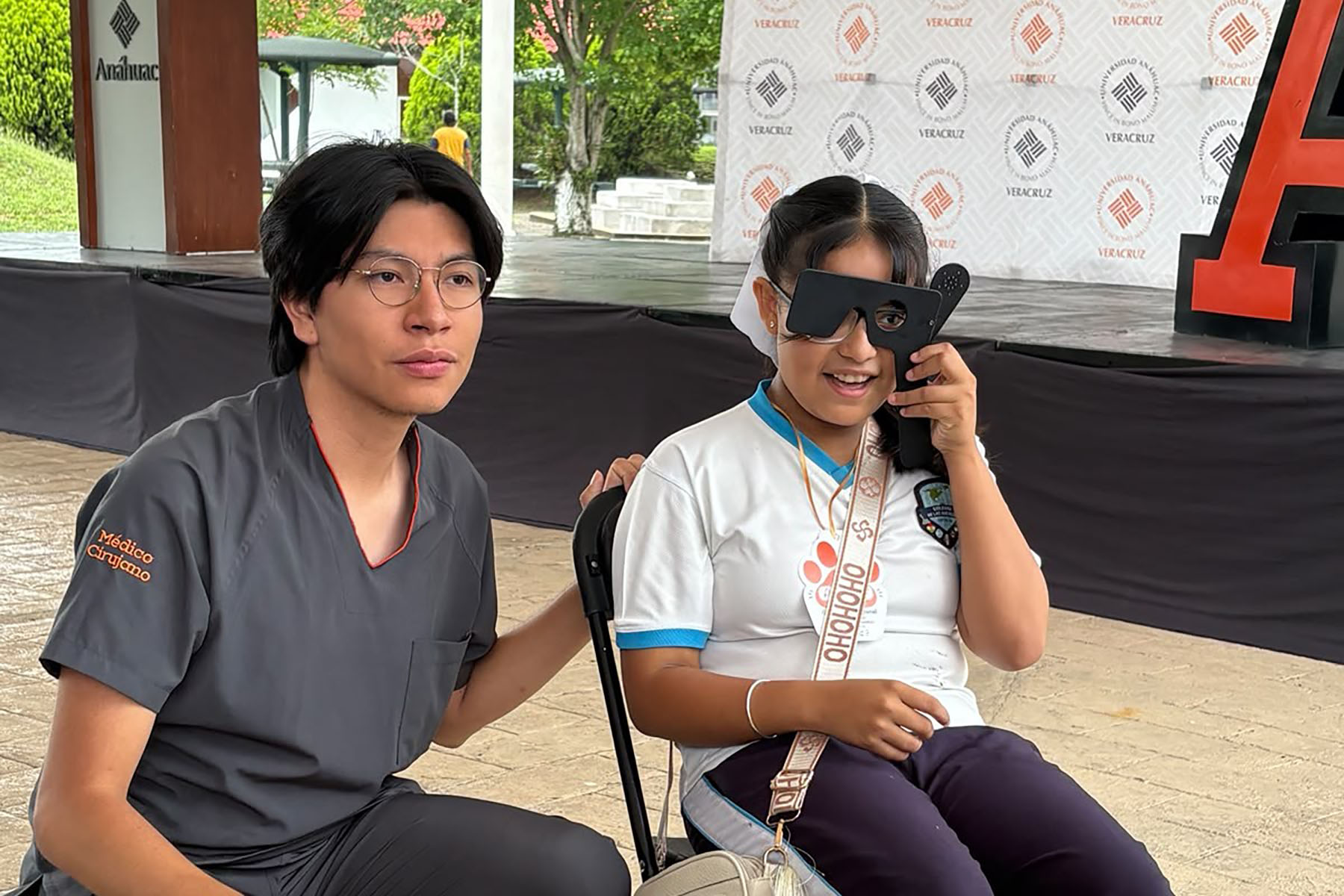 8 / 25 - 4.a Feria Binacional de la Salud: la Escuela de Medicina Impulsa la Promoción de la 8 / 25 - 4.a Feria Binacional de la Salud: la Escuela de Medicina Impulsa la Promoción de la