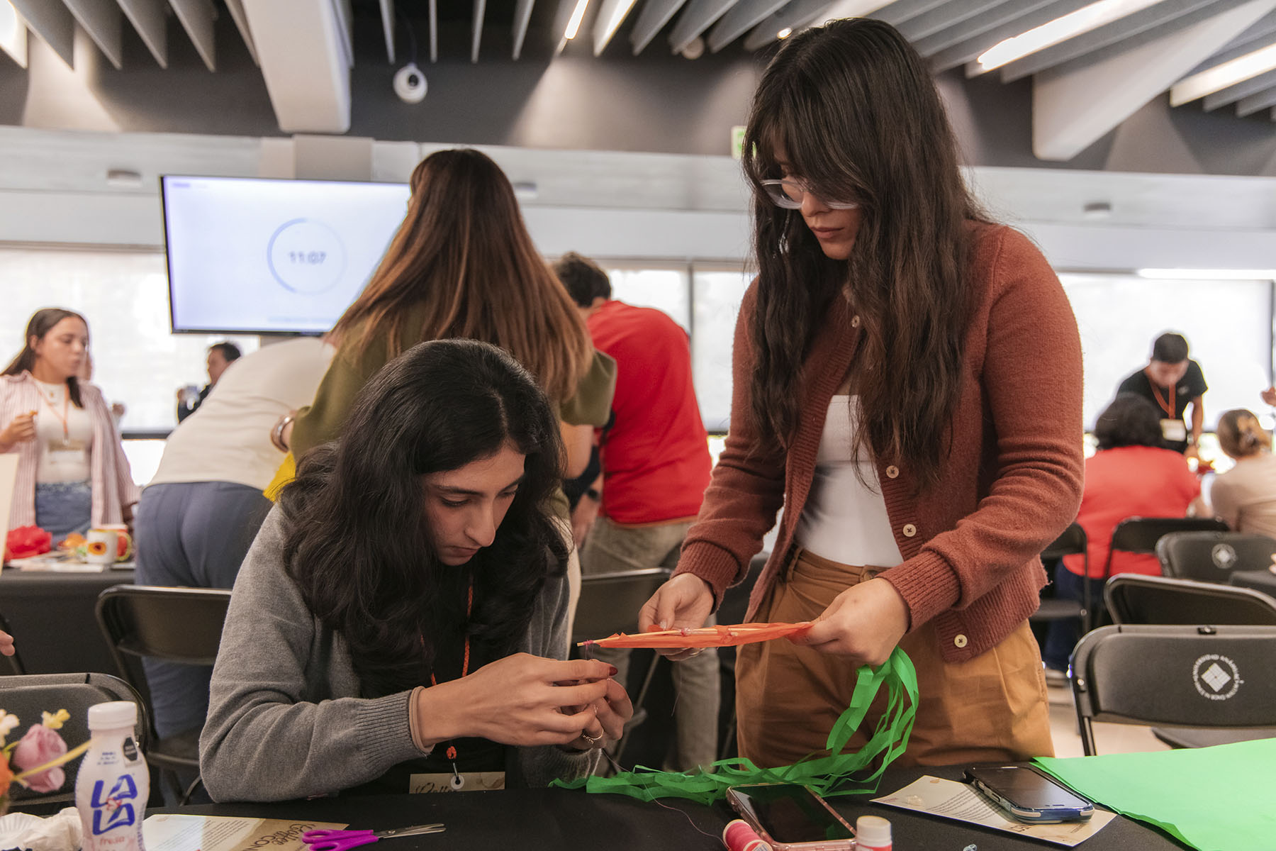 12 / 25 - Coffee Connect Promueve la Integración y el Trabajo Colaborativo entre Estudiantes 12 / 25 - Coffee Connect Promueve la Integración y el Trabajo Colaborativo entre Estudiantes