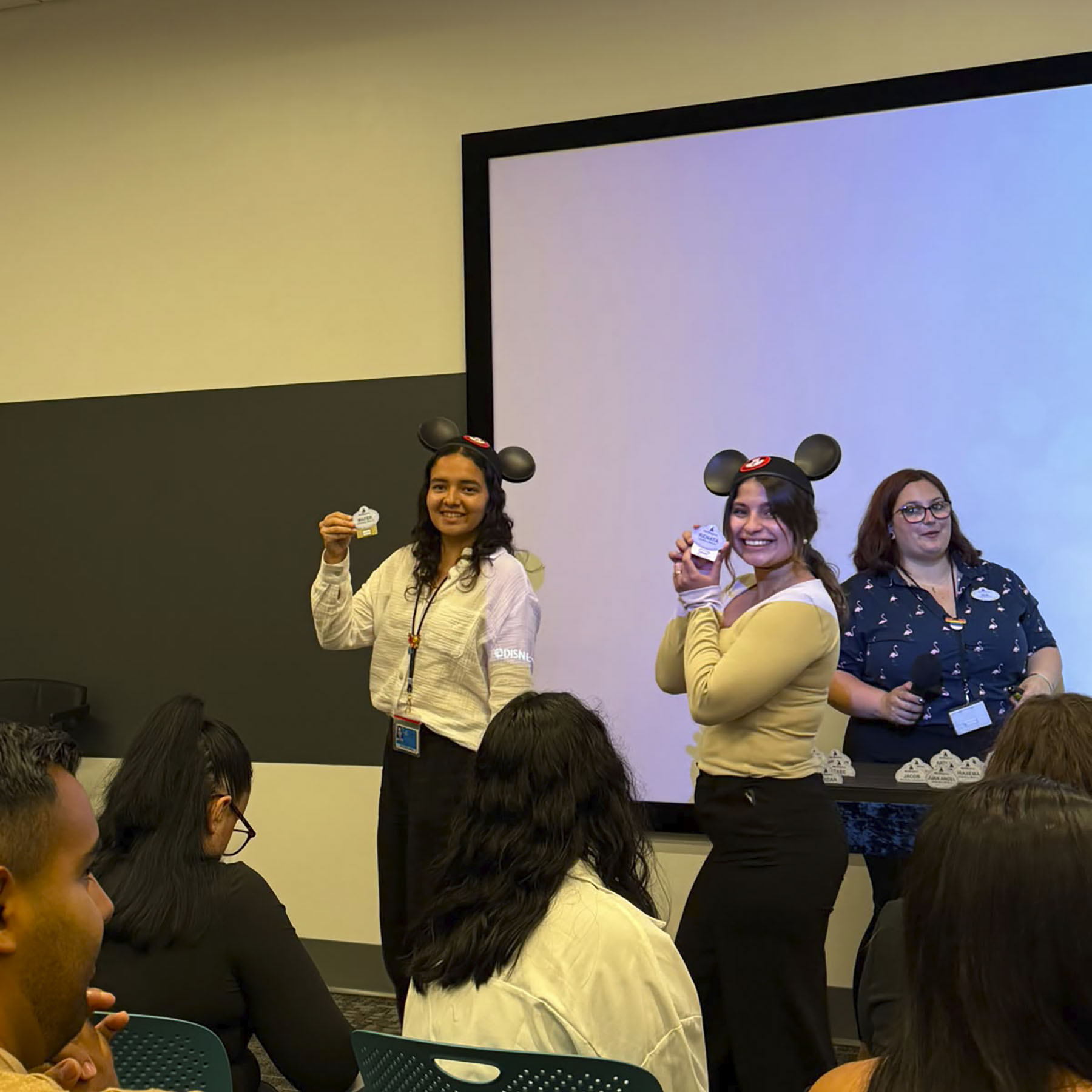 10 / 10 - Disney International College Program 2026 10 / 10 - Disney International College Program 2026