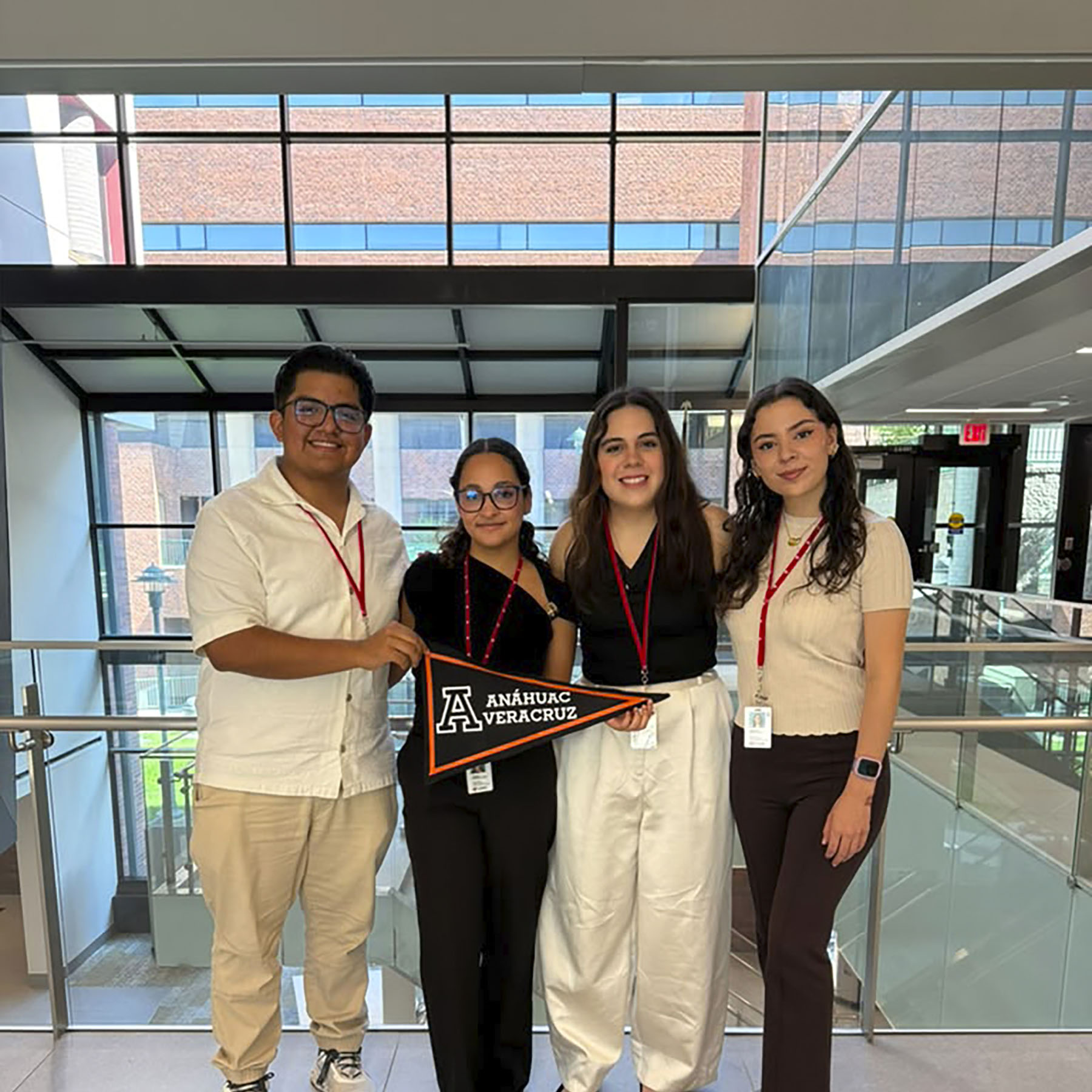 3 / 15 - Estudiantes Fortalecen su Formación en la University of Nebraska Medical Center 3 / 15 - Estudiantes Fortalecen su Formación en la University of Nebraska Medical Center