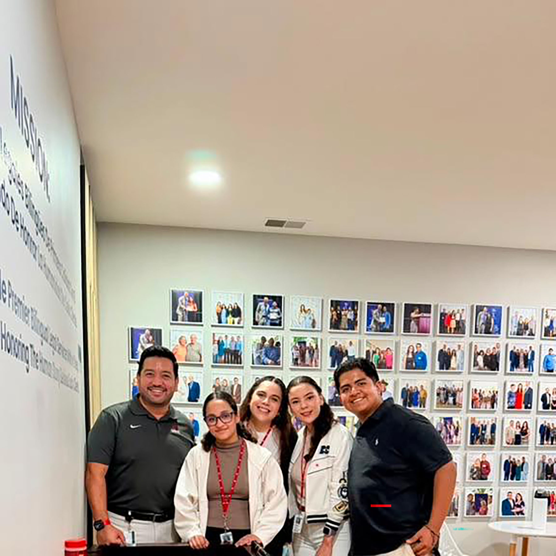10 / 15 - Estudiantes Fortalecen su Formación en la University of Nebraska Medical Center 10 / 15 - Estudiantes Fortalecen su Formación en la University of Nebraska Medical Center