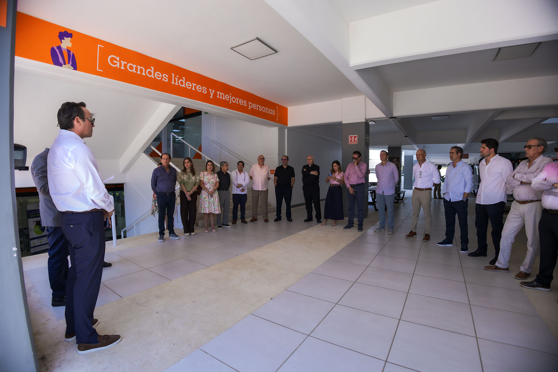 2 / 16 - Inauguración de Elevadores 2 / 16 - Inauguración de Elevadores