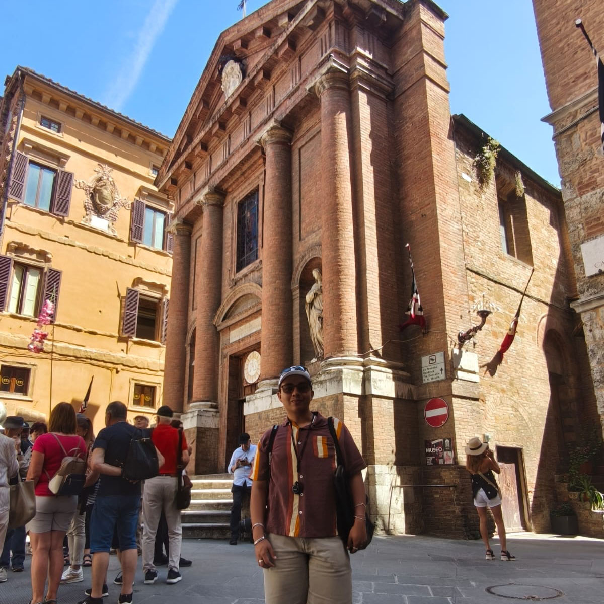 4 / 23 - Programa de Verano en la Accademia Europea di Firenze: Florencia, Italia 4 / 23 - Programa de Verano en la Accademia Europea di Firenze: Florencia, Italia