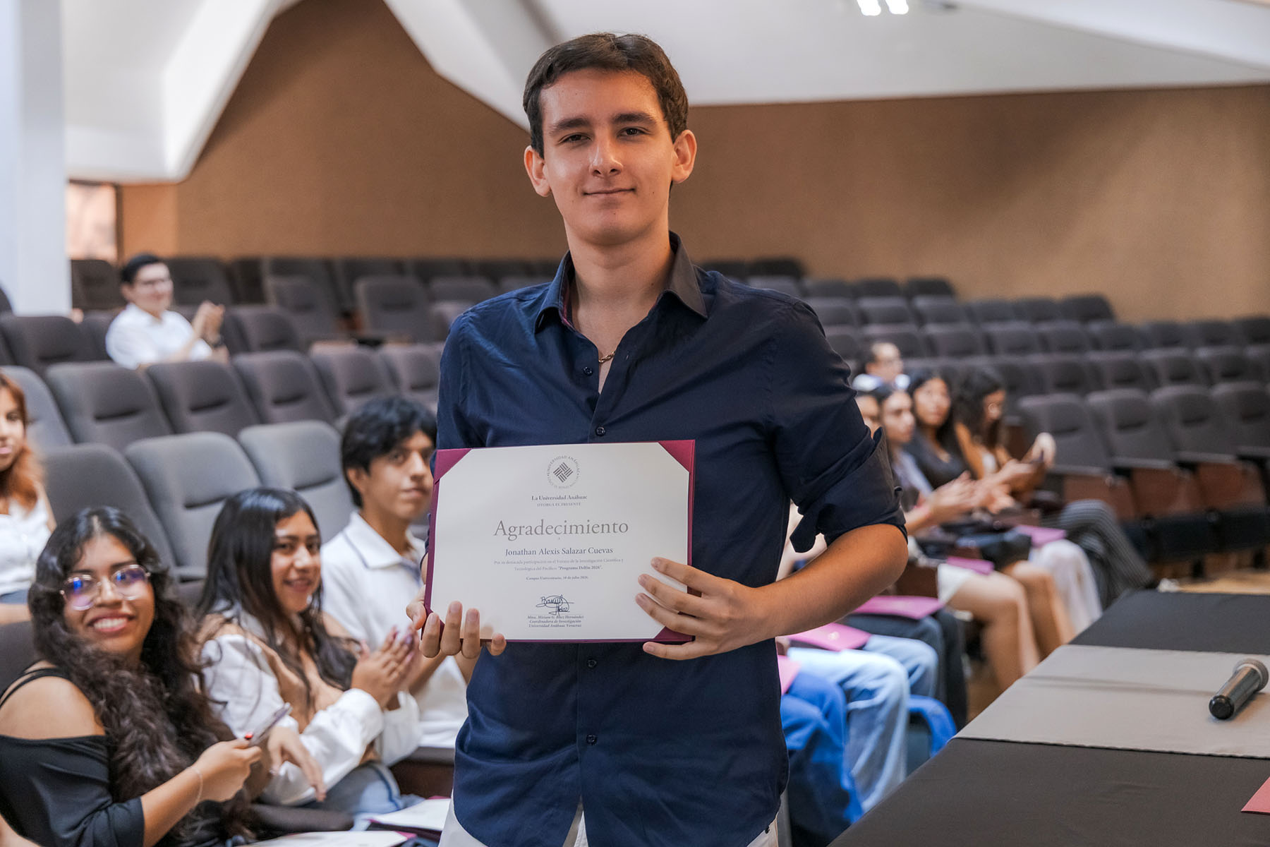 6 / 16 - Reconocimiento al Compromiso de Estudiantes Visitantes del Programa Delfín 2026 6 / 16 - Reconocimiento al Compromiso de Estudiantes Visitantes del Programa Delfín 2026