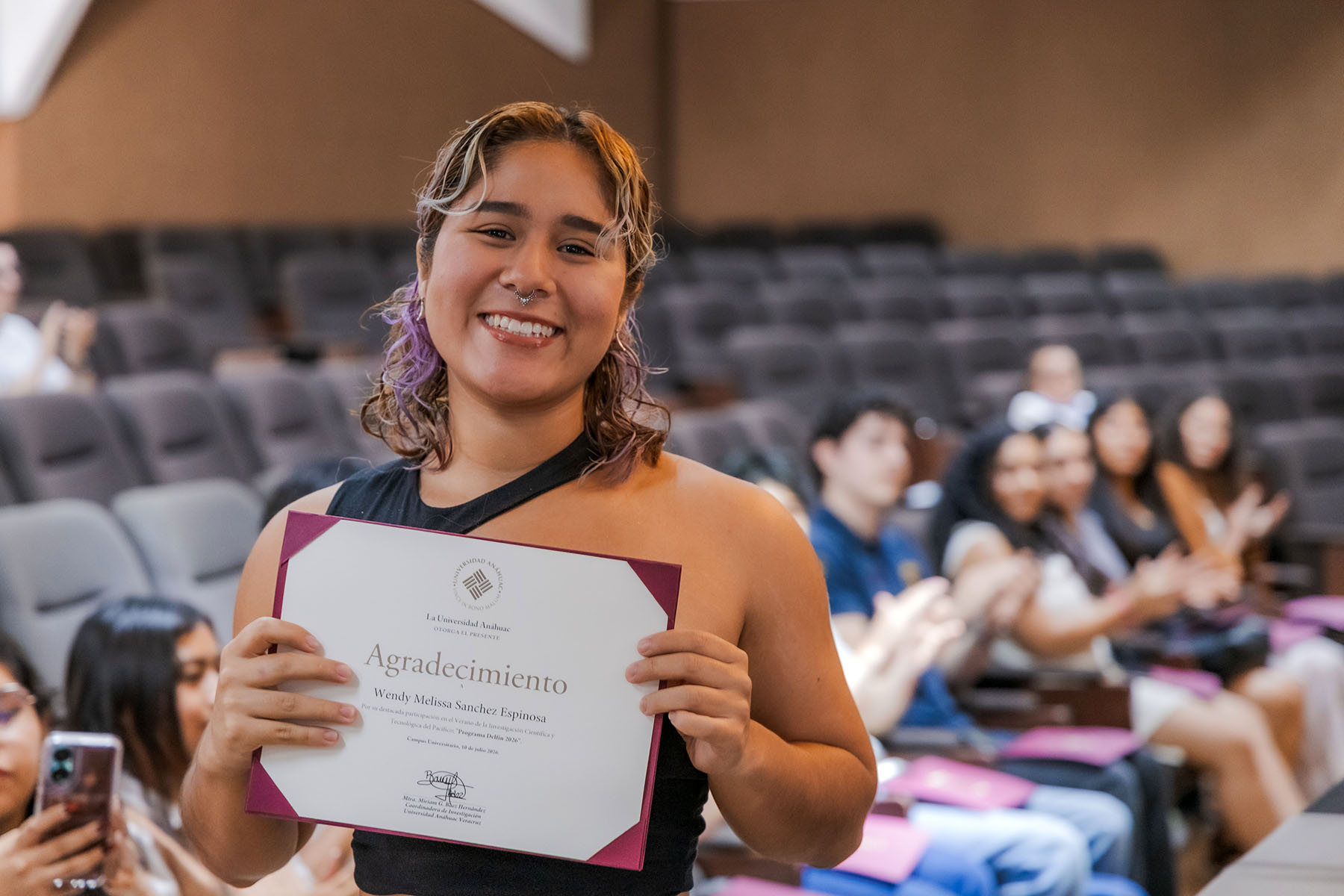 8 / 16 - Reconocimiento al Compromiso de Estudiantes Visitantes del Programa Delfín 2026 8 / 16 - Reconocimiento al Compromiso de Estudiantes Visitantes del Programa Delfín 2026