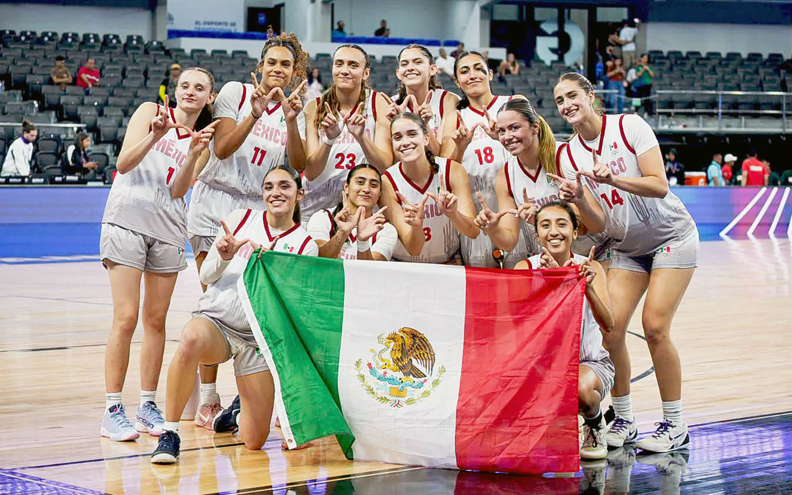 1 / 3 - Medallista Centroamericana: Nuevo Refuerzo de Leones Anáhuac para División II de ABE 1 / 3 - Medallista Centroamericana: Nuevo Refuerzo de Leones Anáhuac para División II de ABE