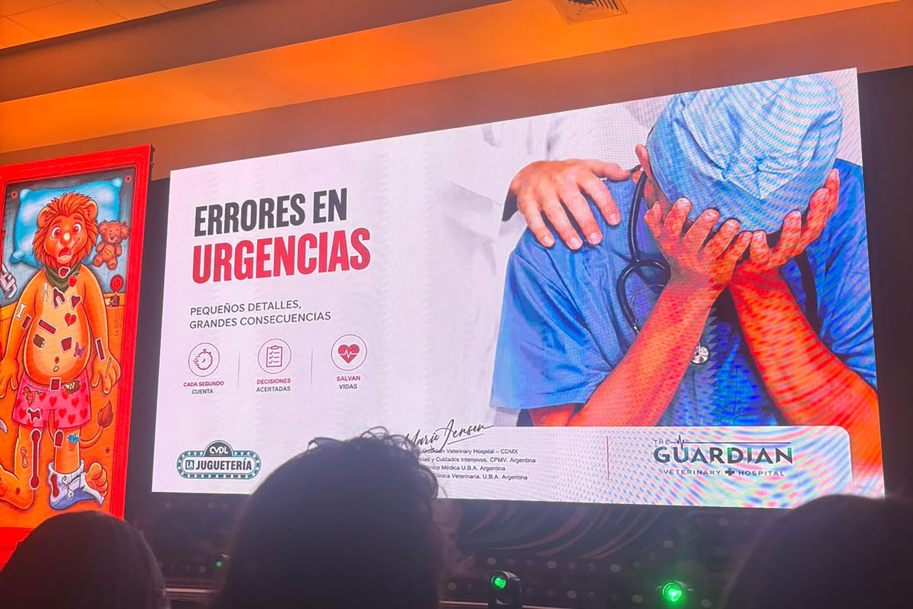 1 / 3 - Anáhuac Veracruz Presente en el Congreso Veterinario de León 1 / 3 - Anáhuac Veracruz Presente en el Congreso Veterinario de León