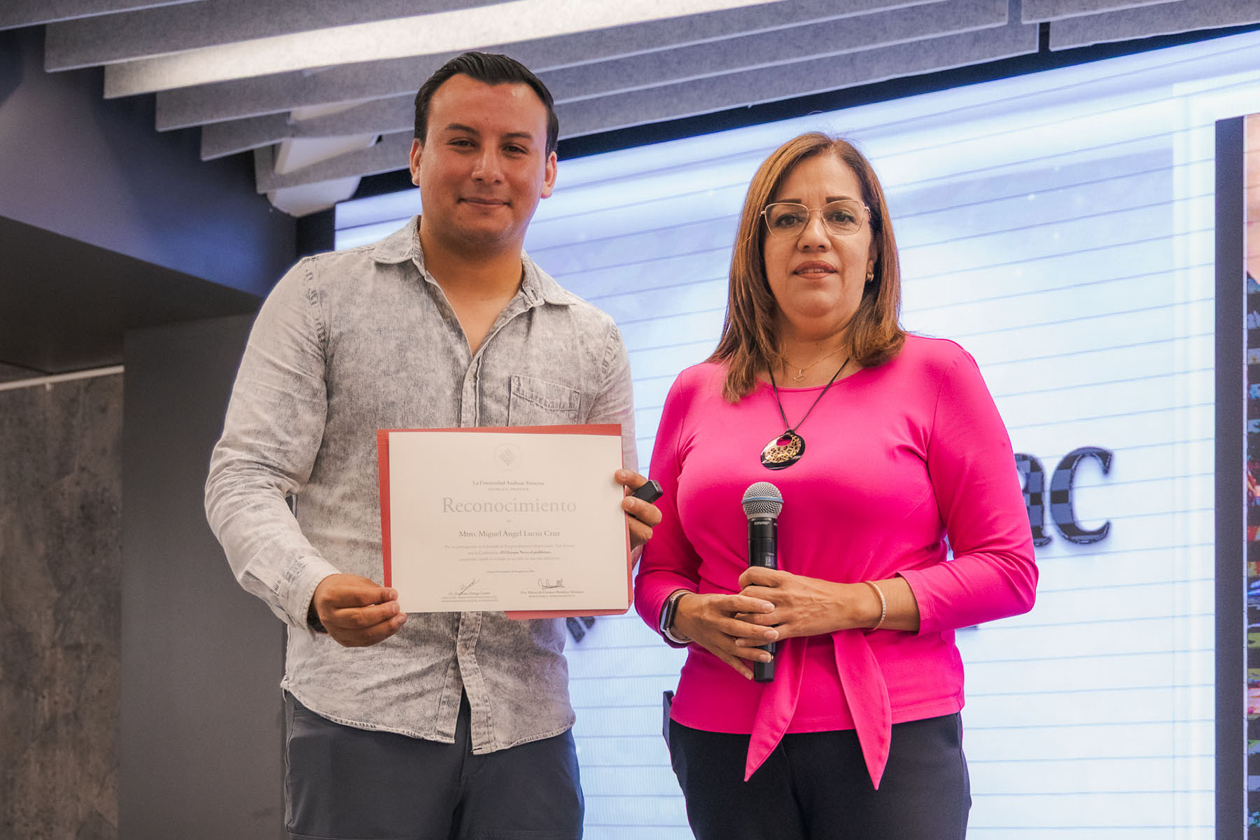 6 / 6 - Emprendedor Todo Terreno: Jornada Universitaria de Emprendimiento 6 / 6 - Emprendedor Todo Terreno: Jornada Universitaria de Emprendimiento
