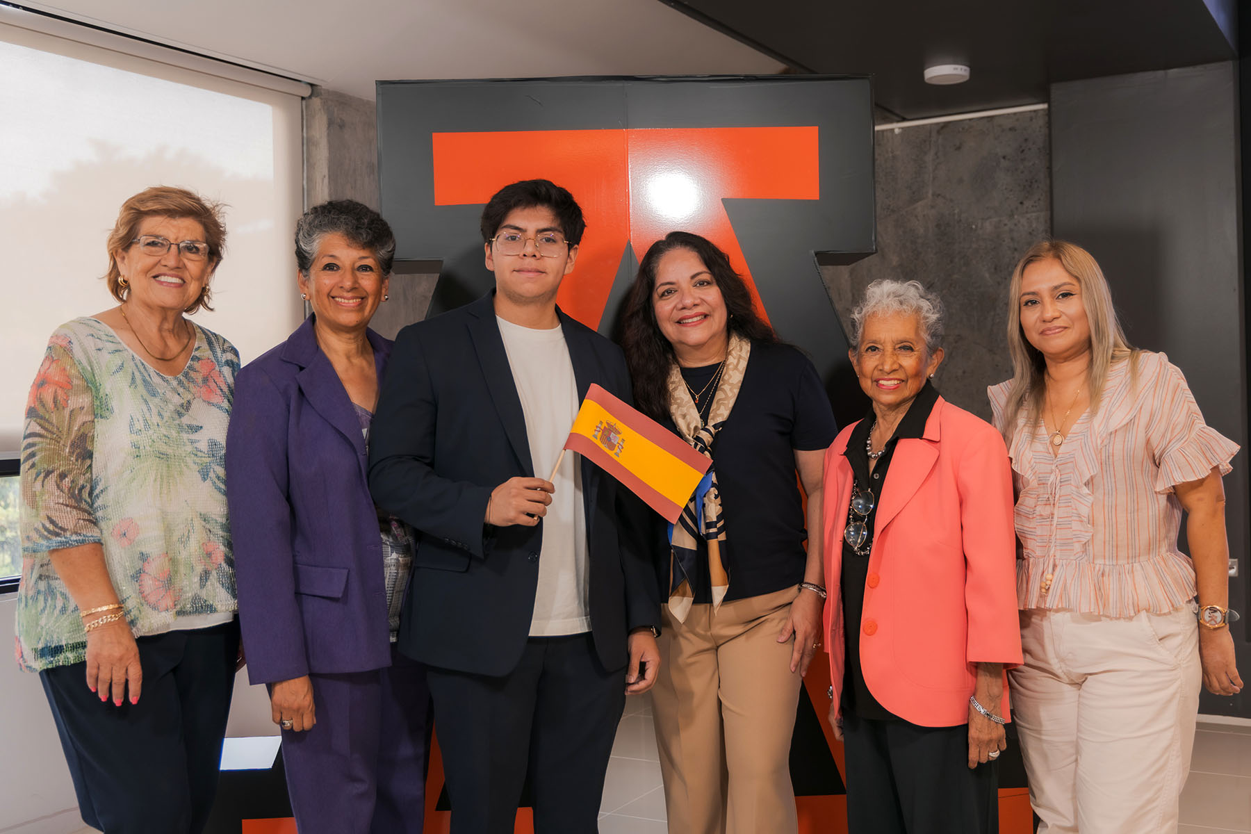 30 / 34 - Estudiantes de Intercambio Rumbo a una Nueva Experiencia Internacional en 2026 30 / 34 - Estudiantes de Intercambio Rumbo a una Nueva Experiencia Internacional en 2026