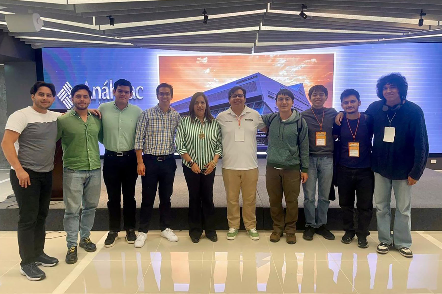 2 / 3 - Talento Innovador Destaca en el Tanque de Emprendedores de COPARMEX Xalapa 2 / 3 - Talento Innovador Destaca en el Tanque de Emprendedores de COPARMEX Xalapa